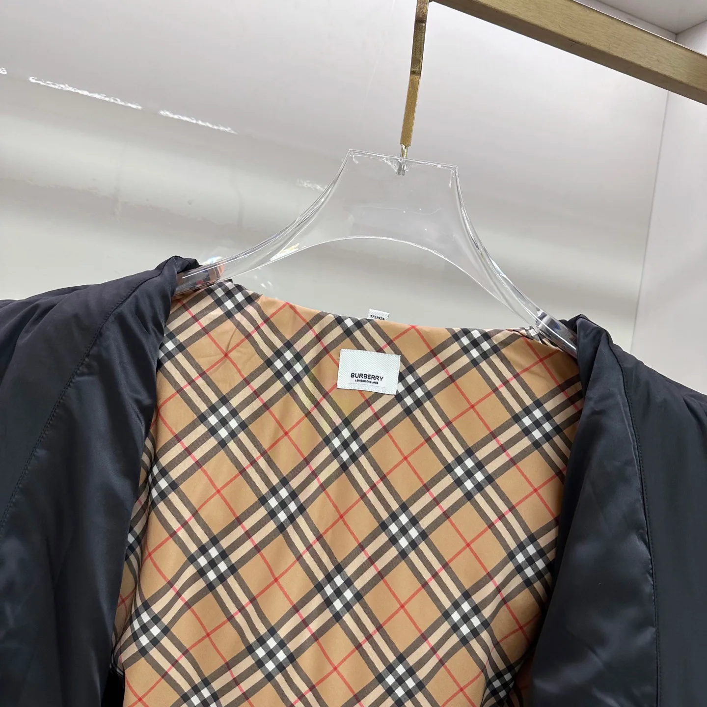 Men's Jackets And Down Jackets BURBERRY 18140242