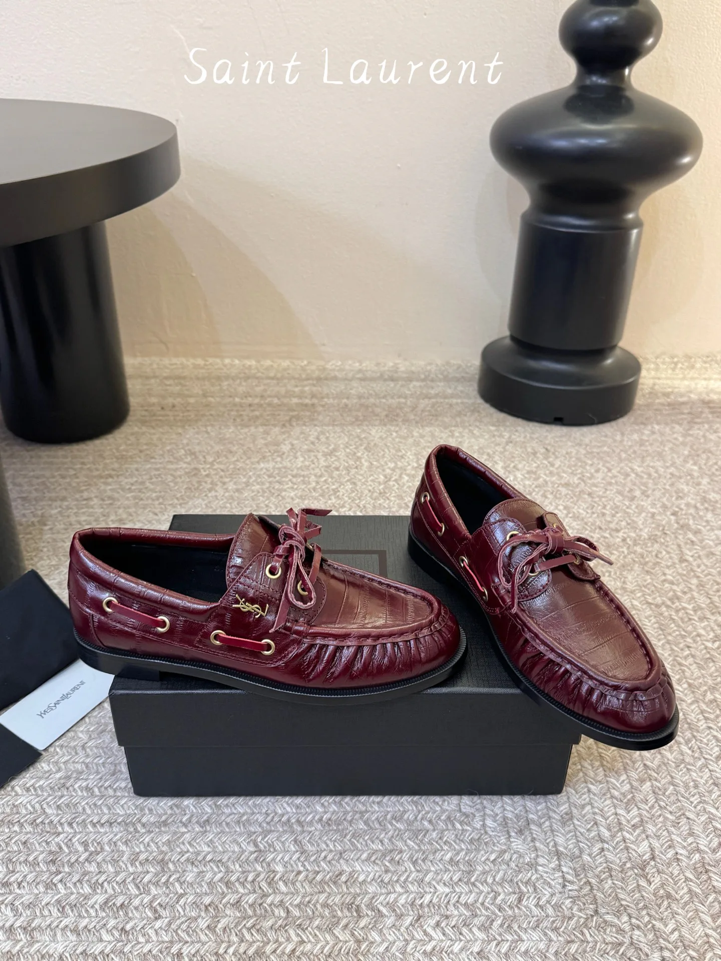 Women's Loafers And Moccasins SAINT LAURENT 18133006