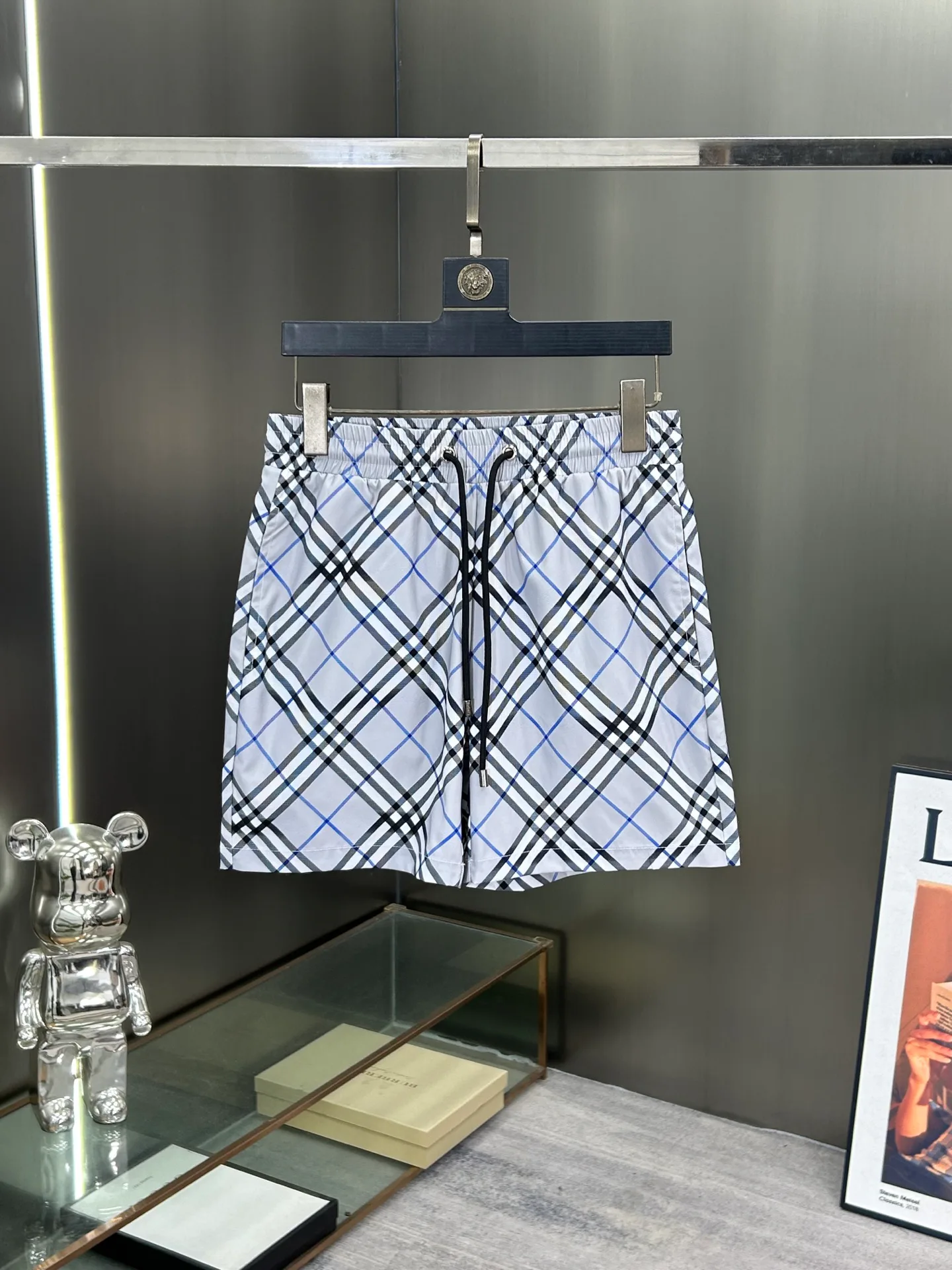 Men's Shorts BURBERRY 18000486