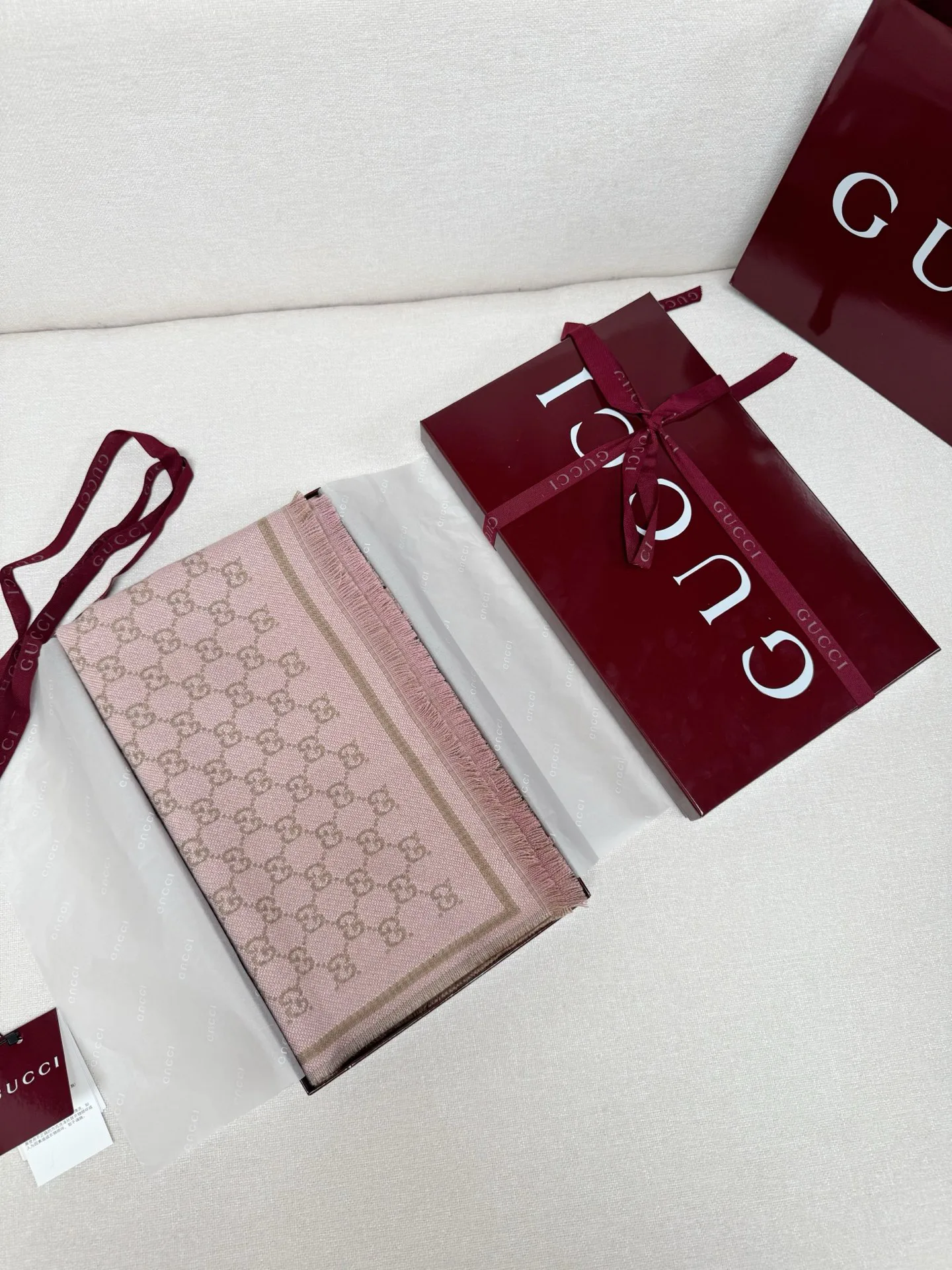 Scarves GUCCI 17992036