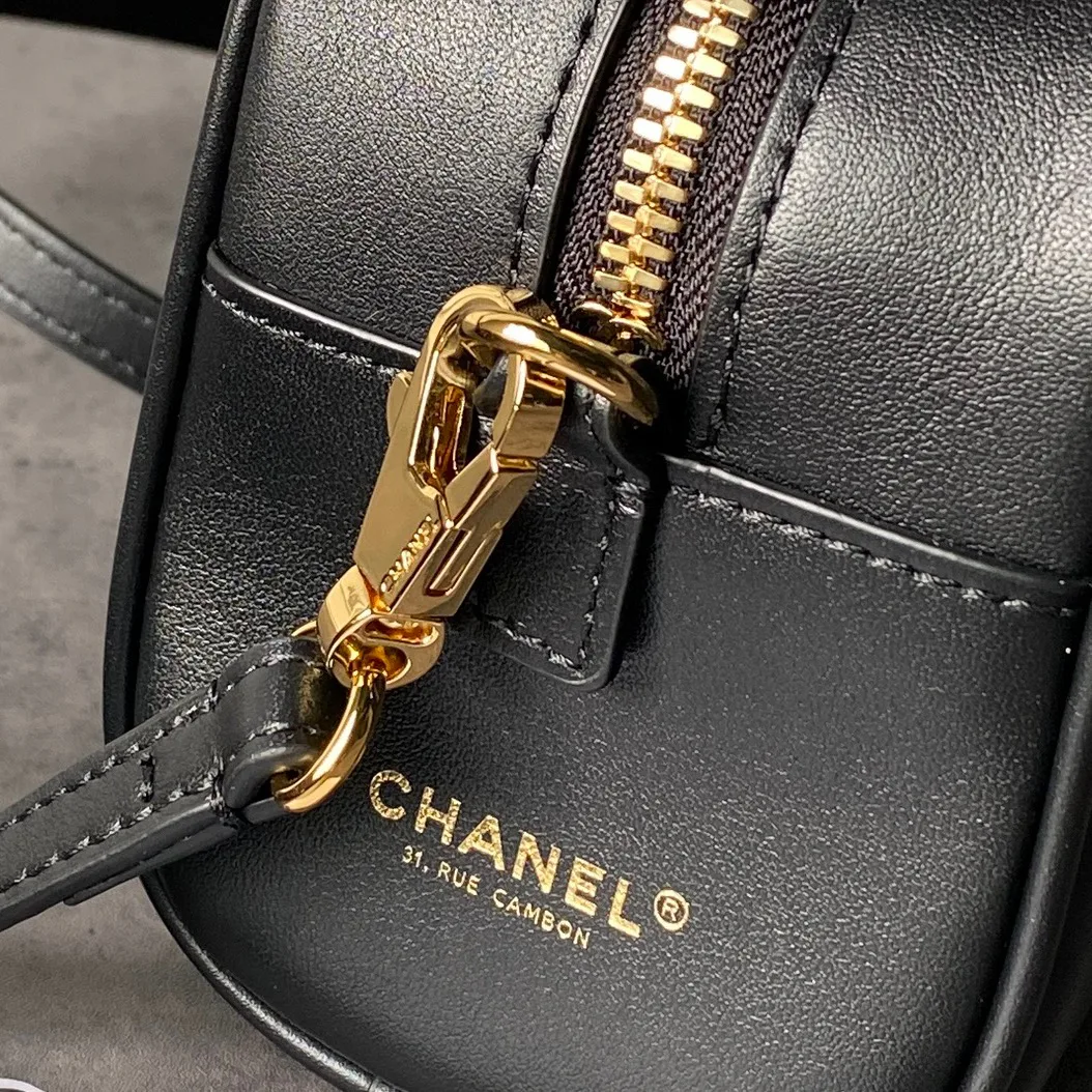 Women's Classic Handbags CHANEL 18208028