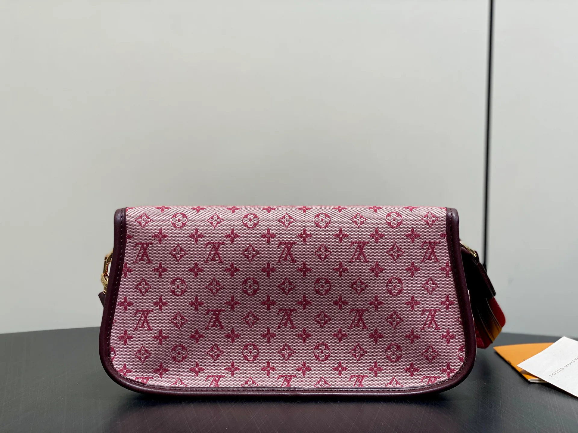 Women's Classic Handbags LOUIS VUITTON 17838907