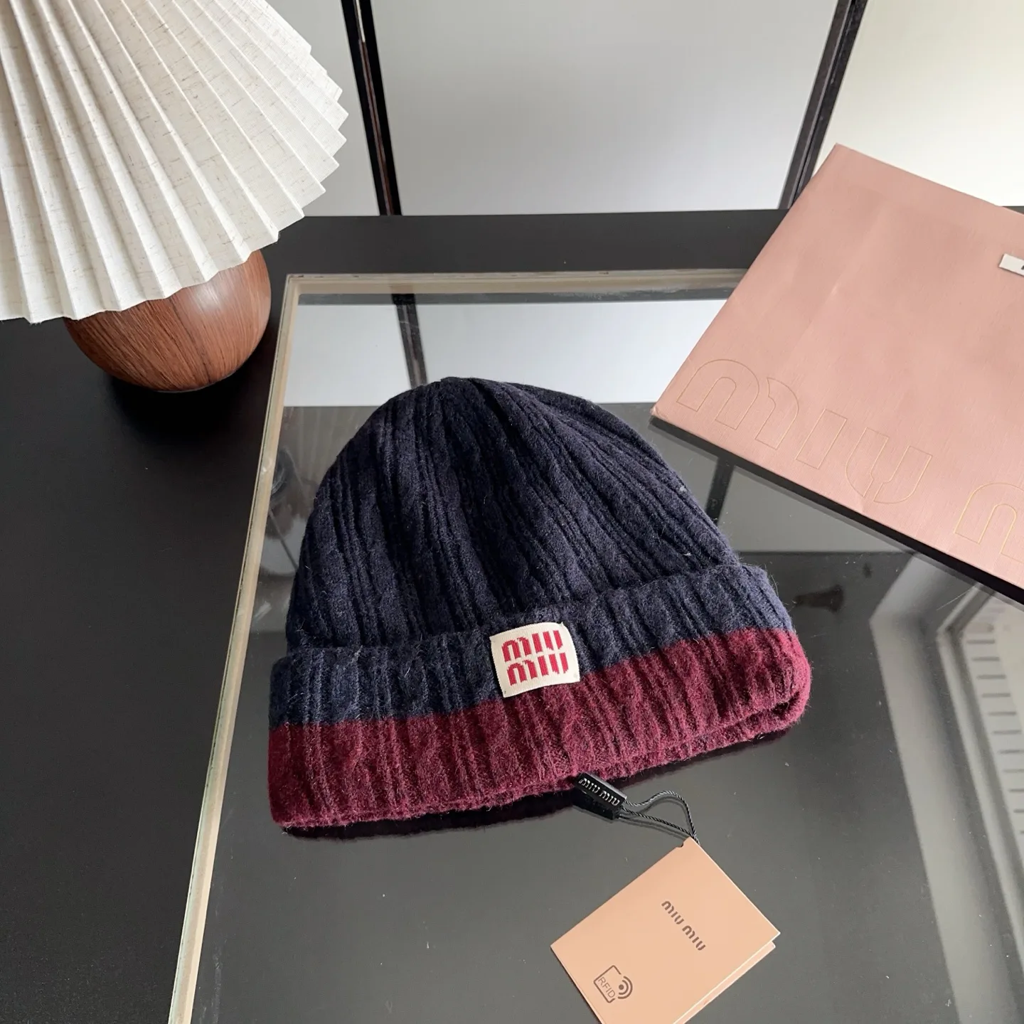 Hats MIU MIU 18449989