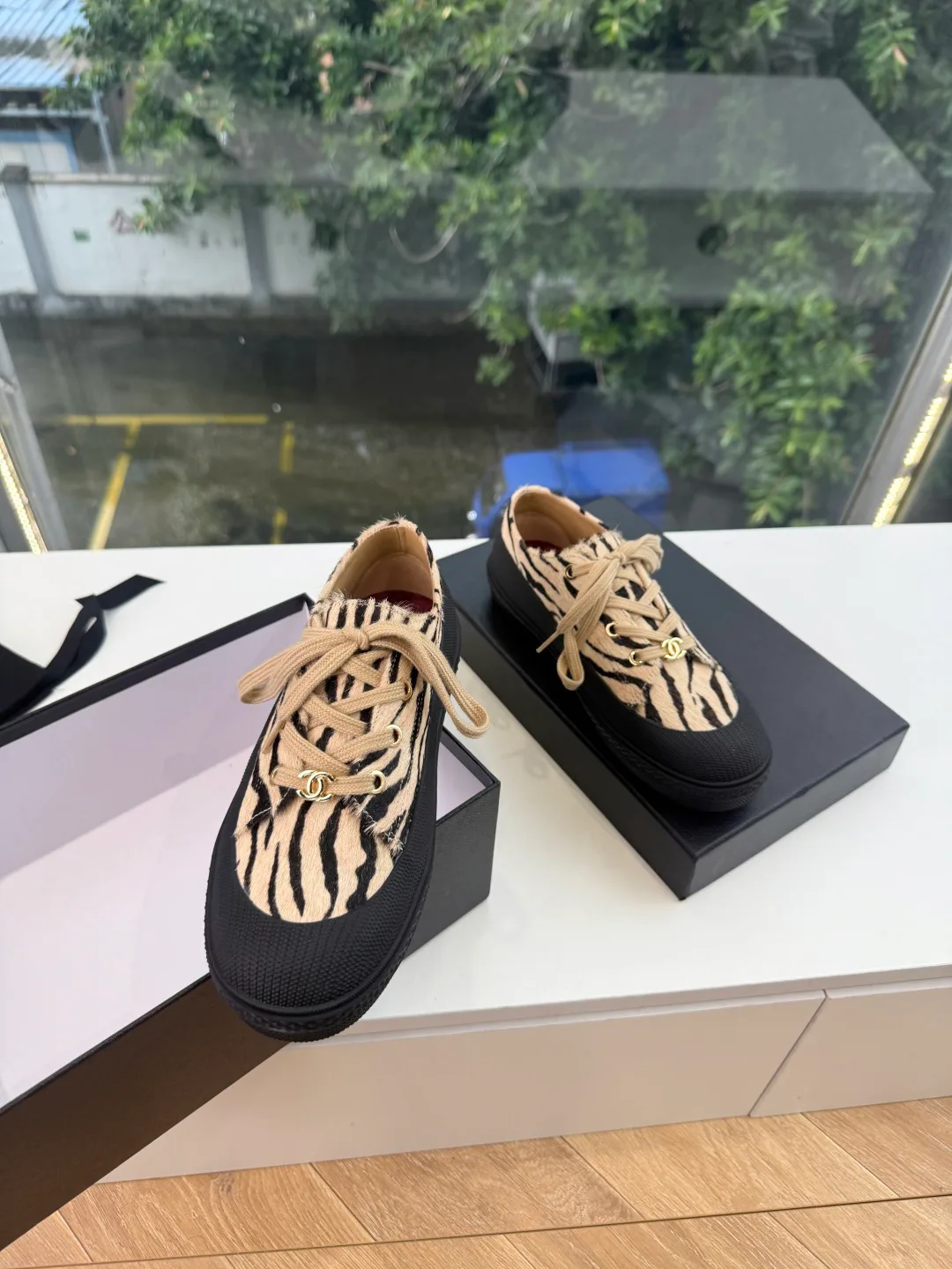 Women's Sneakers CHANEL 17978384
