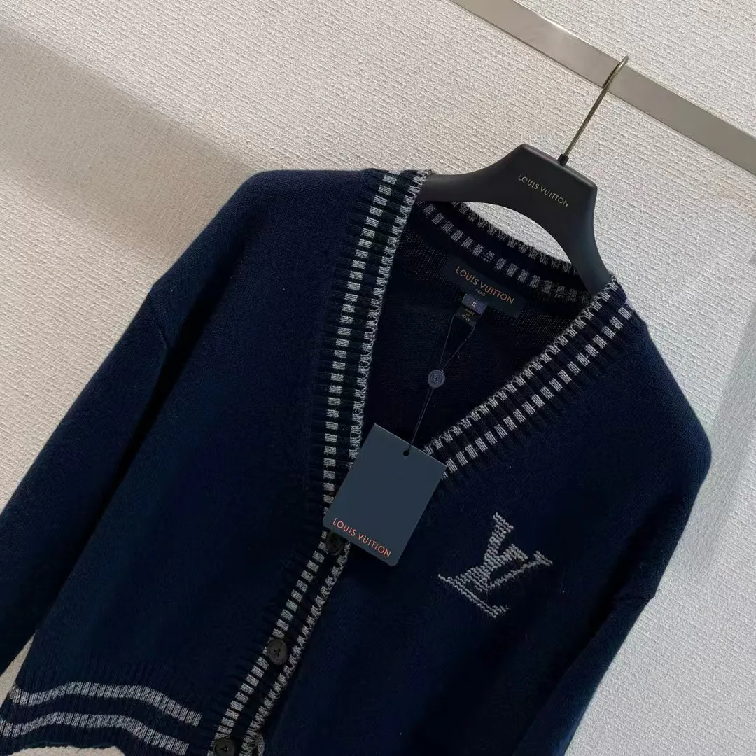 Women's Jumpers And Sweaters LOUIS VUITTON 17974130