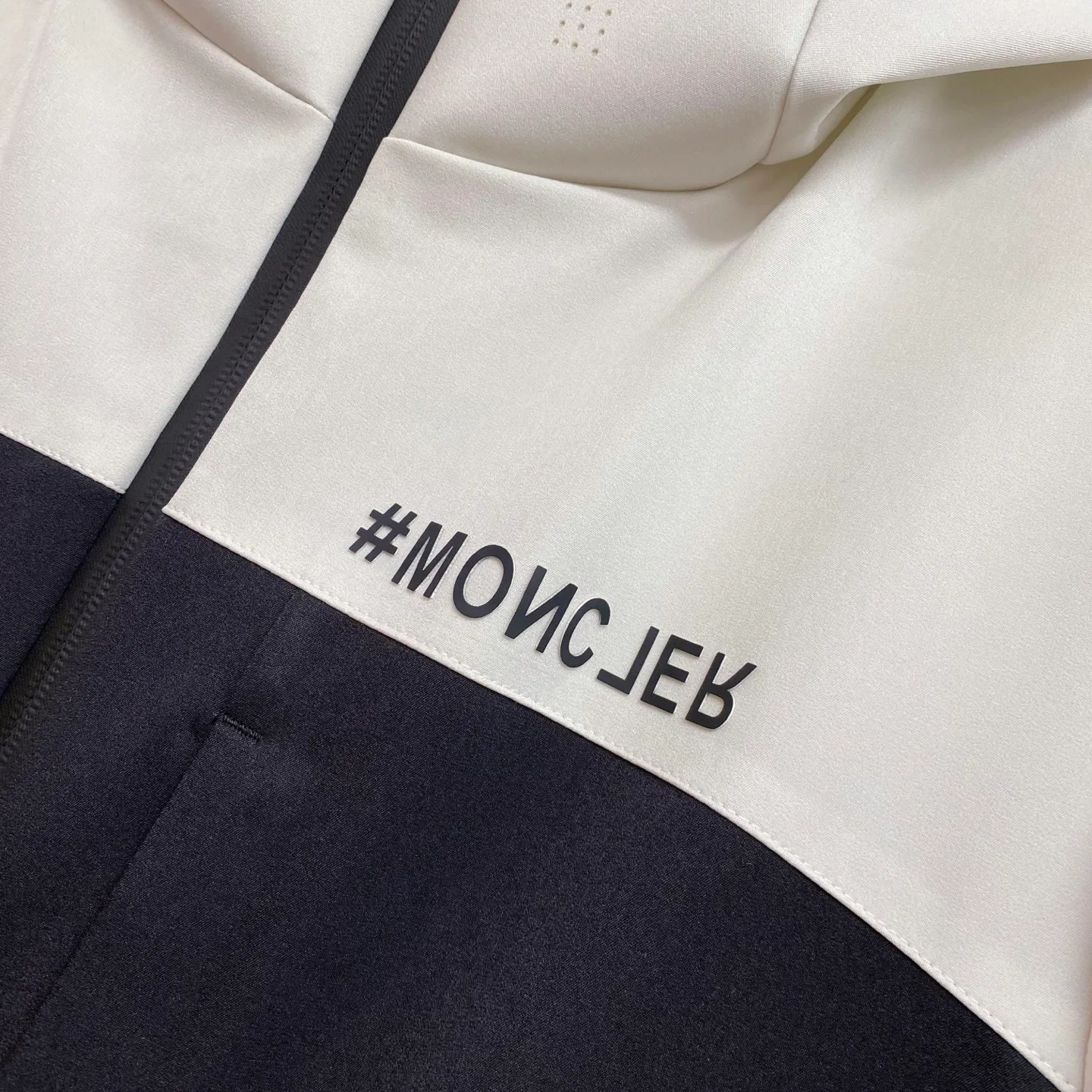 Men's Jackets And Down Jackets MONCLER 18029202