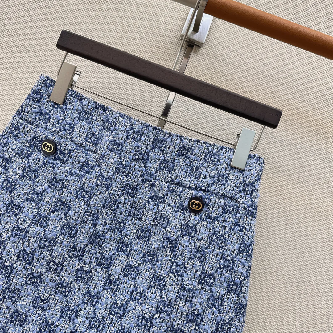 Women's Skirts GUCCI 16859163