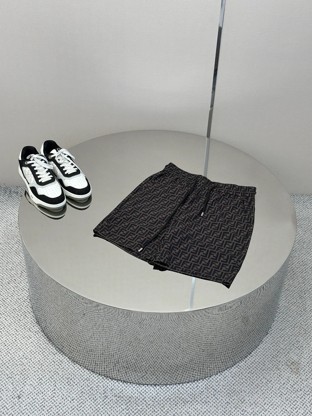 Men's Shorts FENDI 17468340
