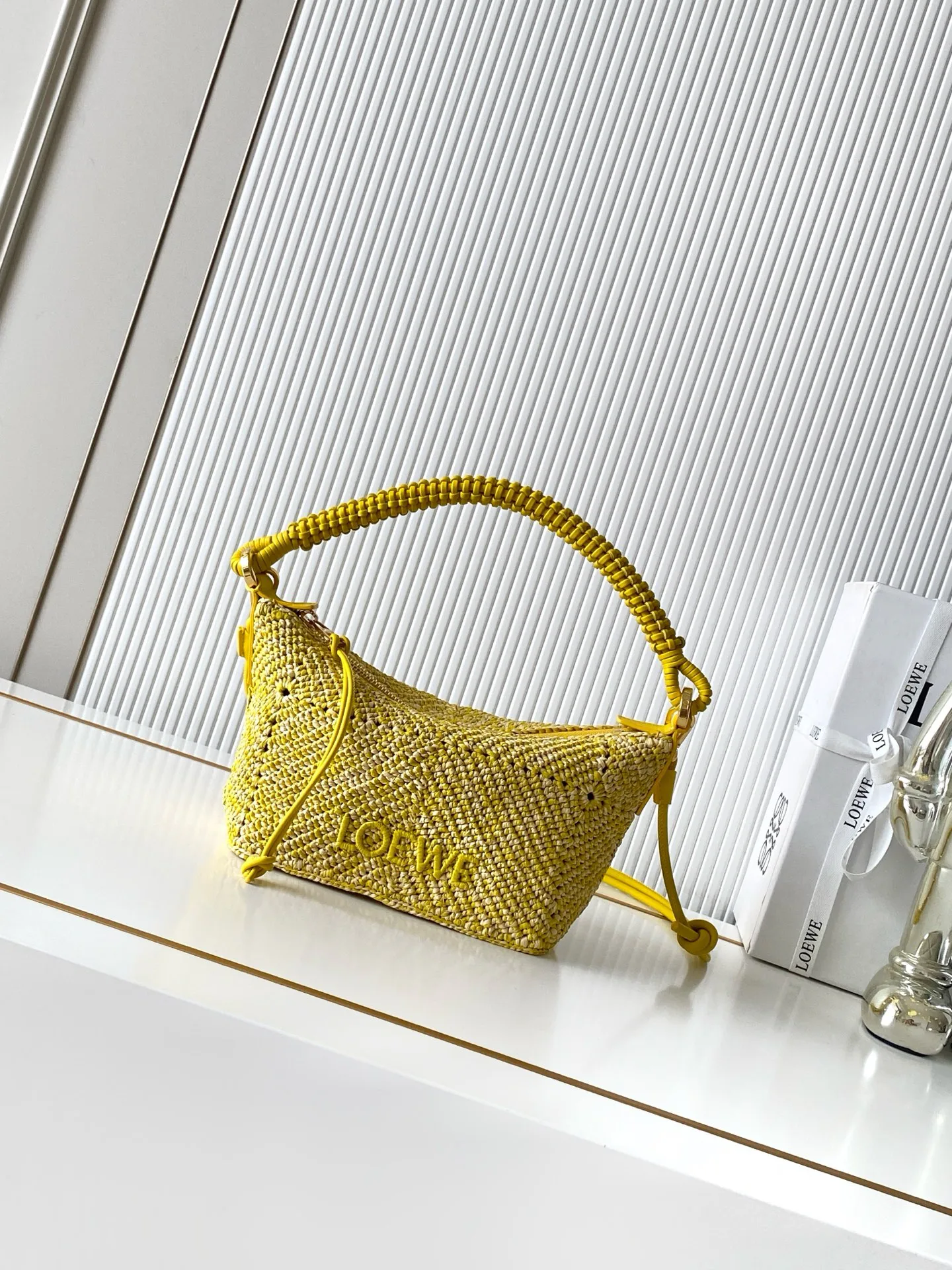 Women's Classic Handbags LOEWE 18004755