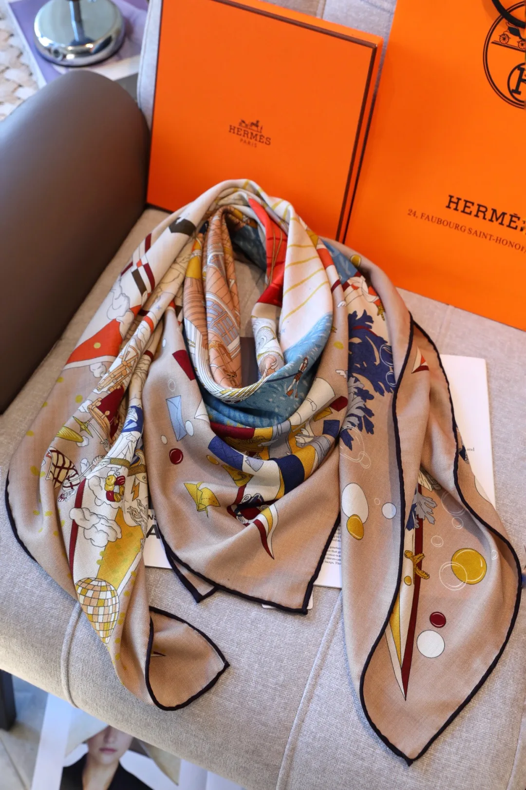 Silk Scarves HERMES 18093511