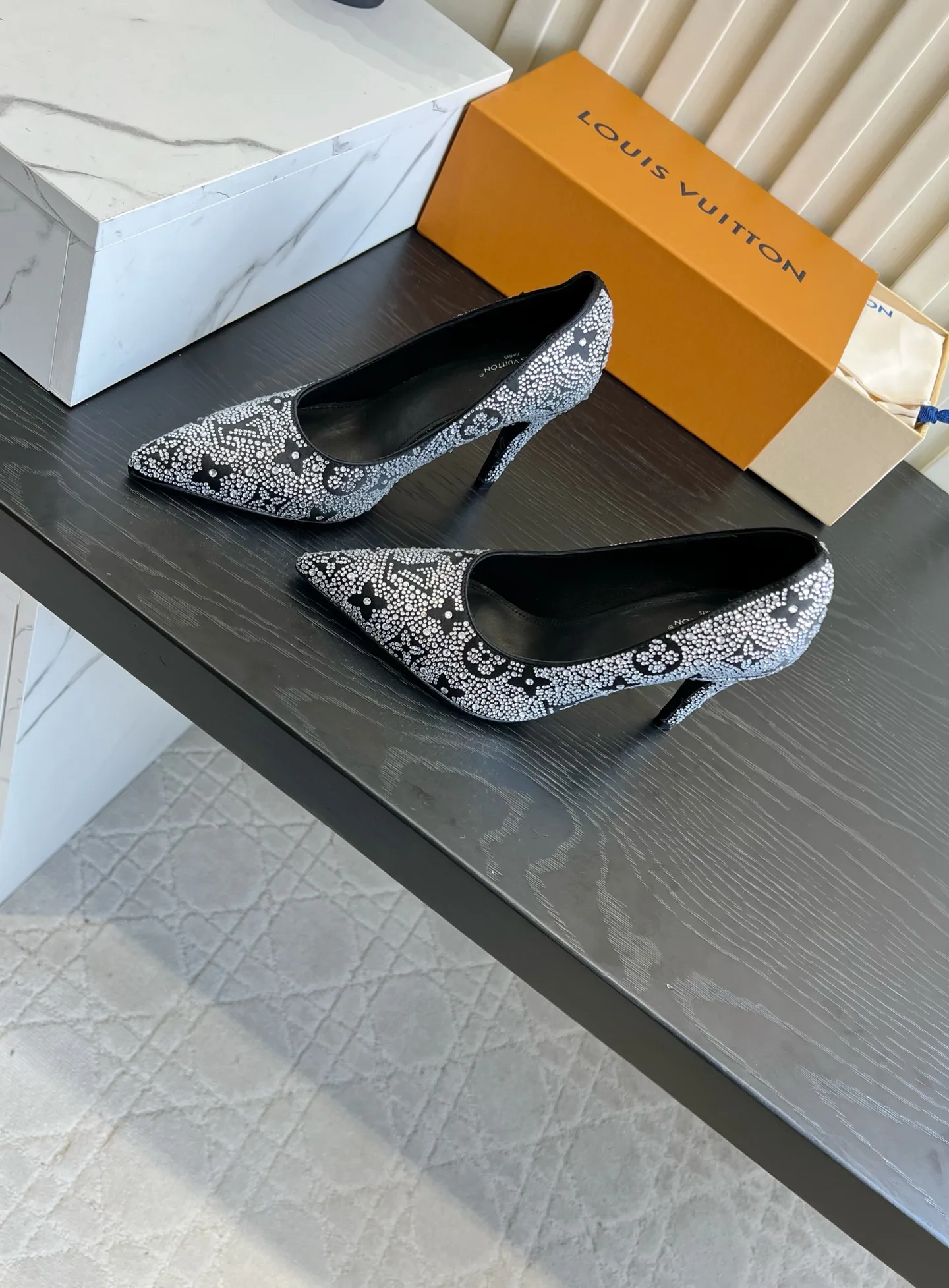 Women's Heels LOUIS VUITTON 18152244