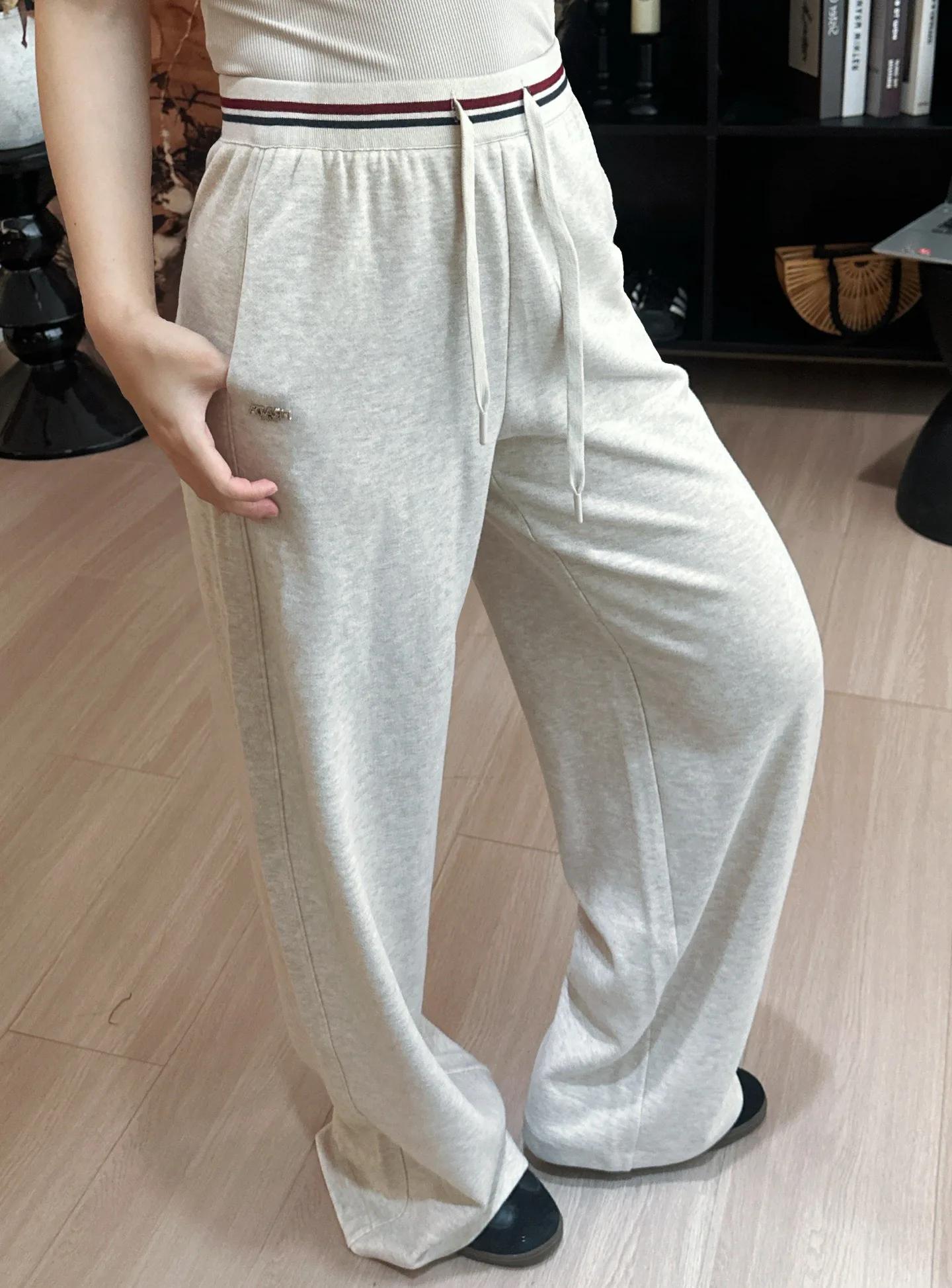 Women's Trousers PRADA 18473772