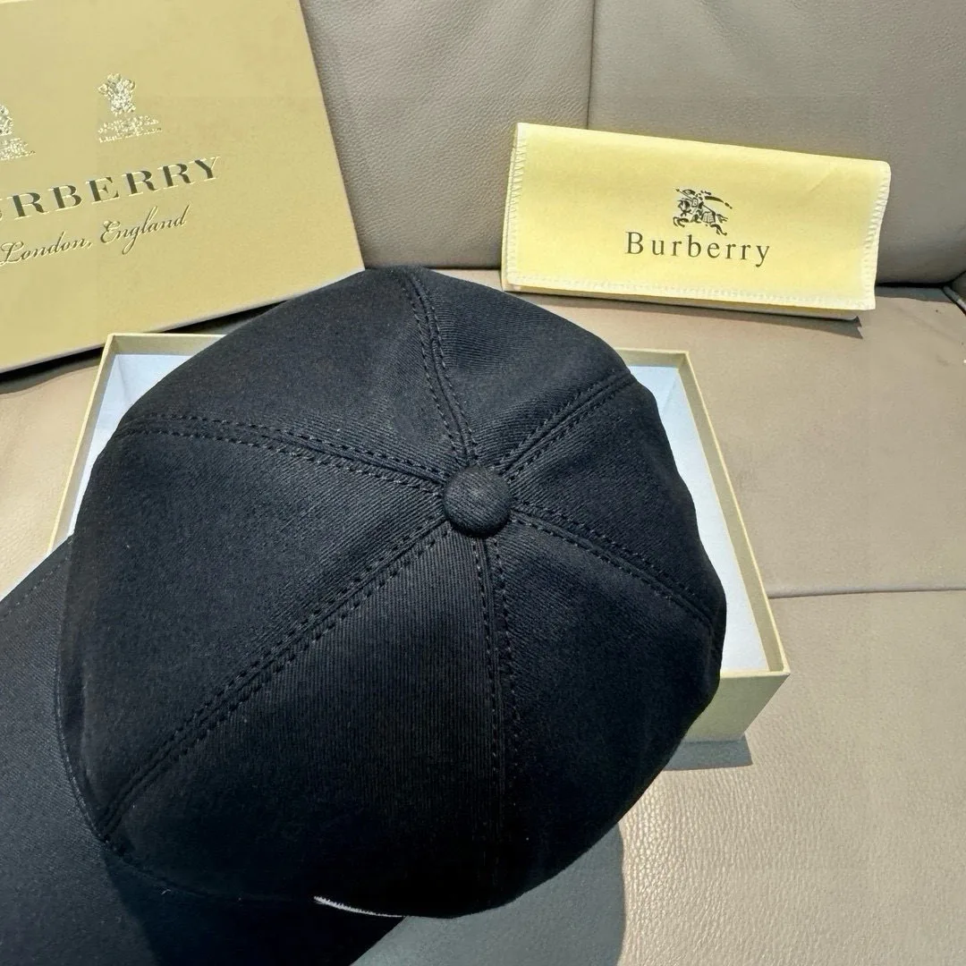 Hats BURBERRY 17604845