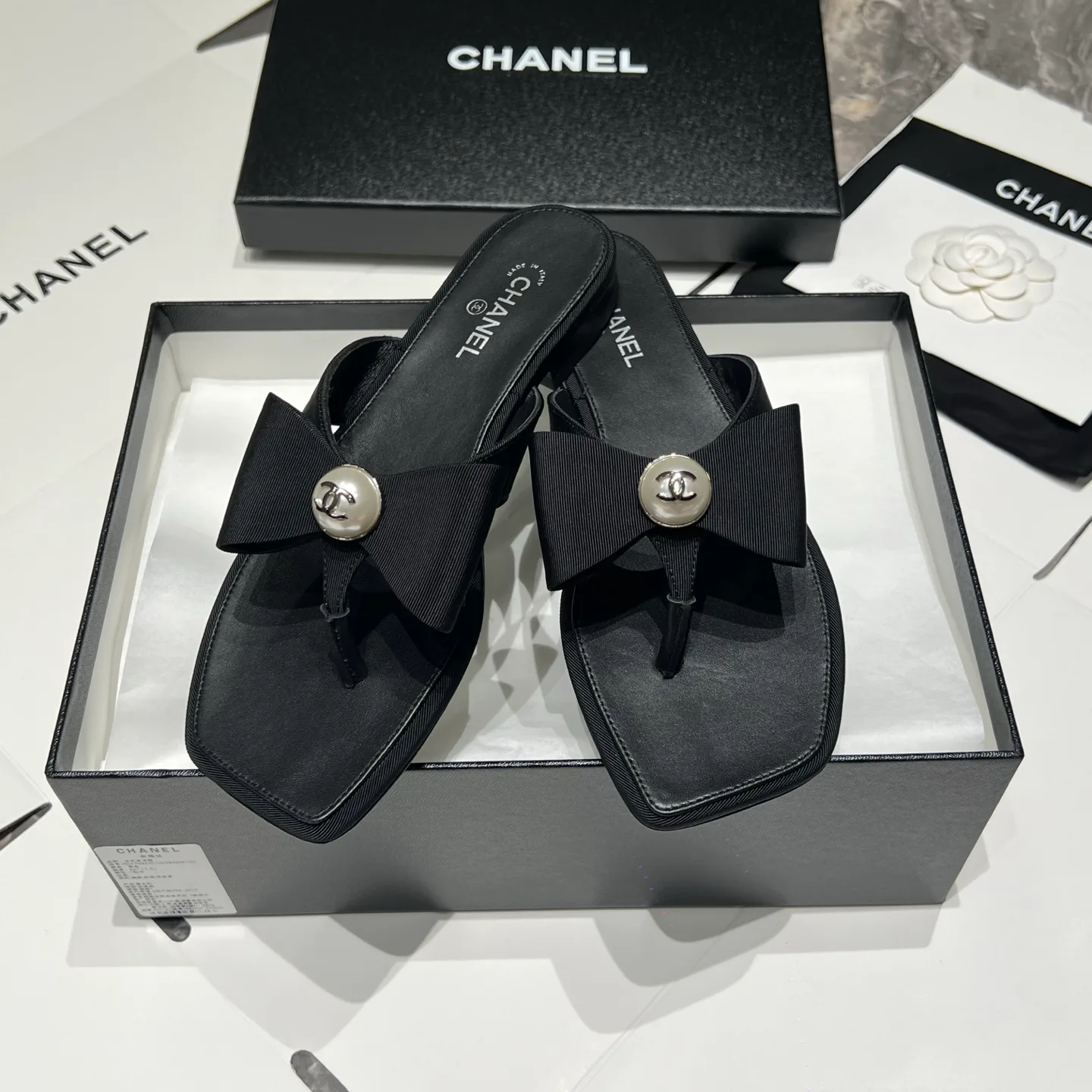 Women's Flip-Flops CHANEL 17693142