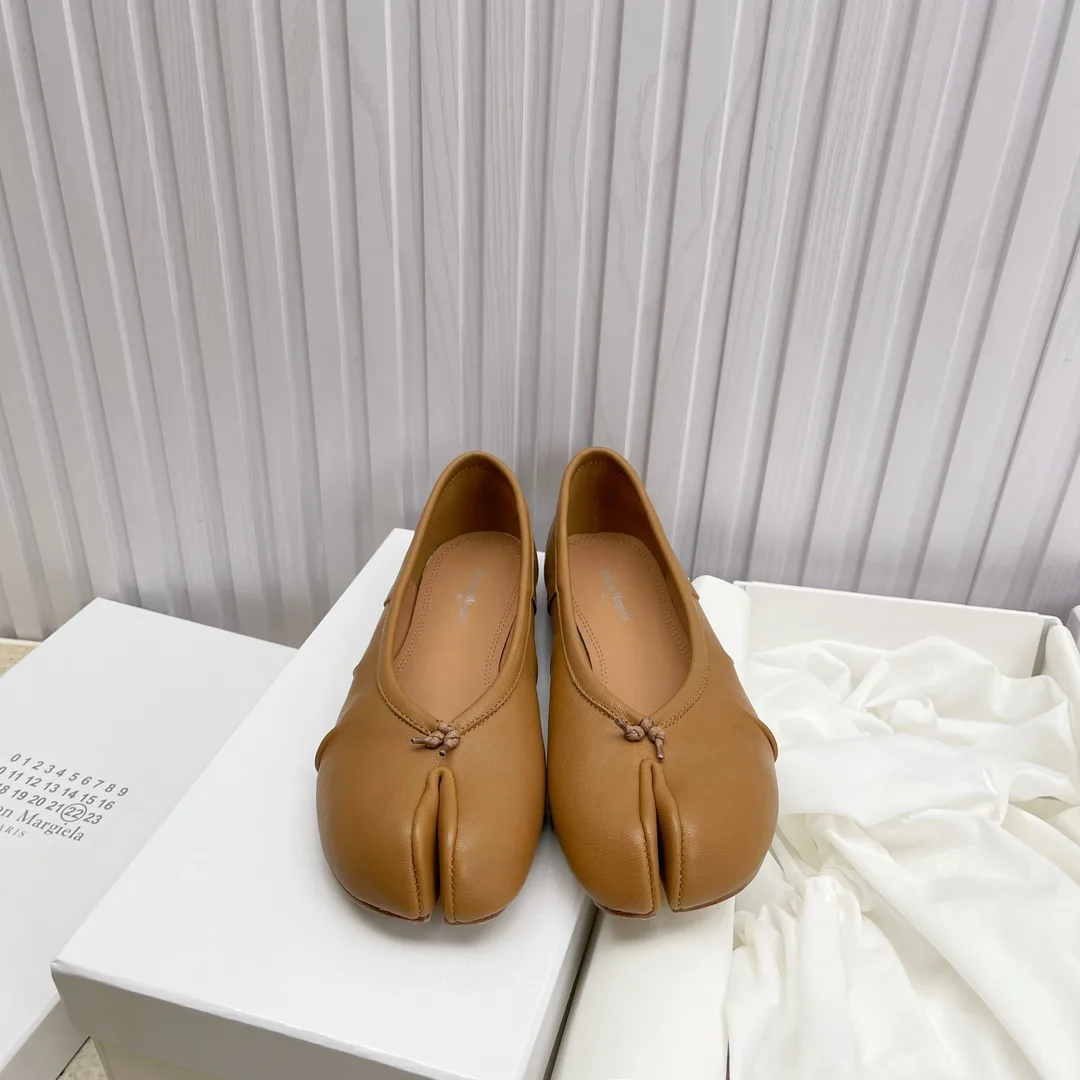 Women's Heels MAISON MARGIELA 18104529