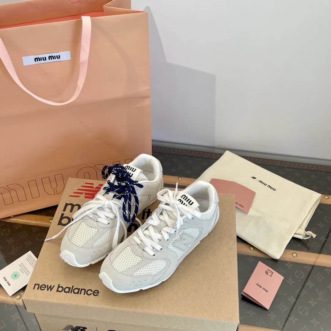 Women's Sneakers MIU MIU 17963974