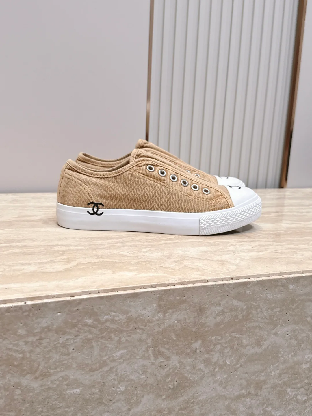 Women's Canvas Shoes CHANEL 18025815