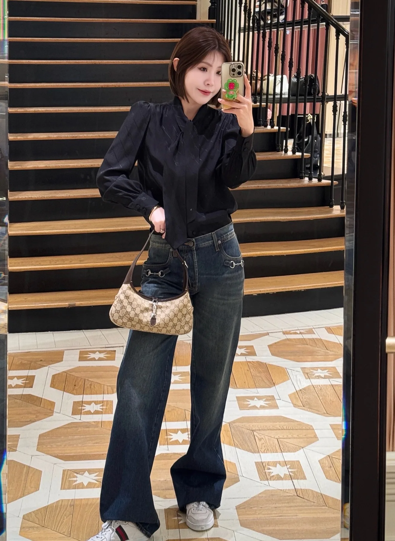 Women's Jeans GUCCI 17446573