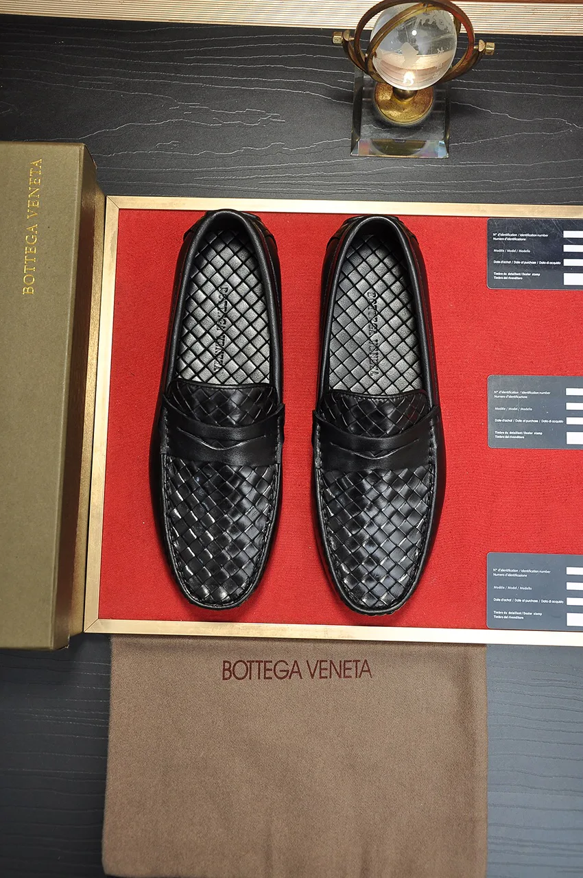 Men's Loafers And Dress Shoes BOTTEGA VENETA 18262208