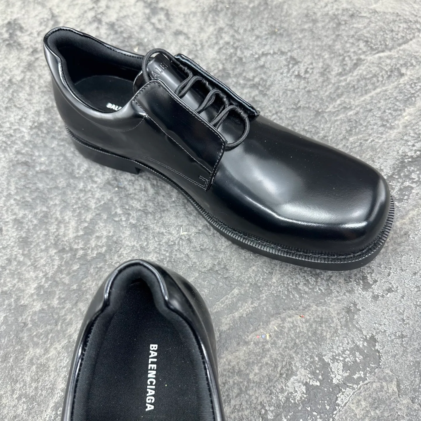 Men's Loafers And Dress Shoes BALENCIAGA 18360107