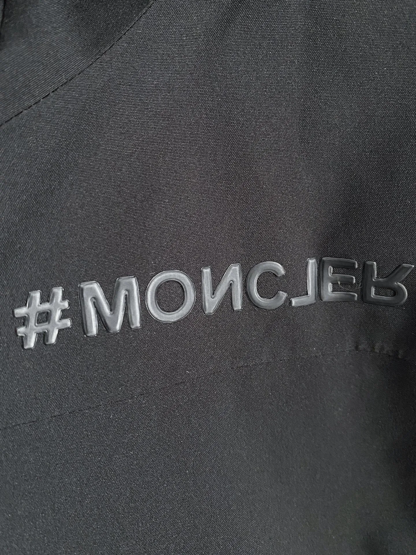 Women's Jackets And Down Jackets MONCLER 17717054
