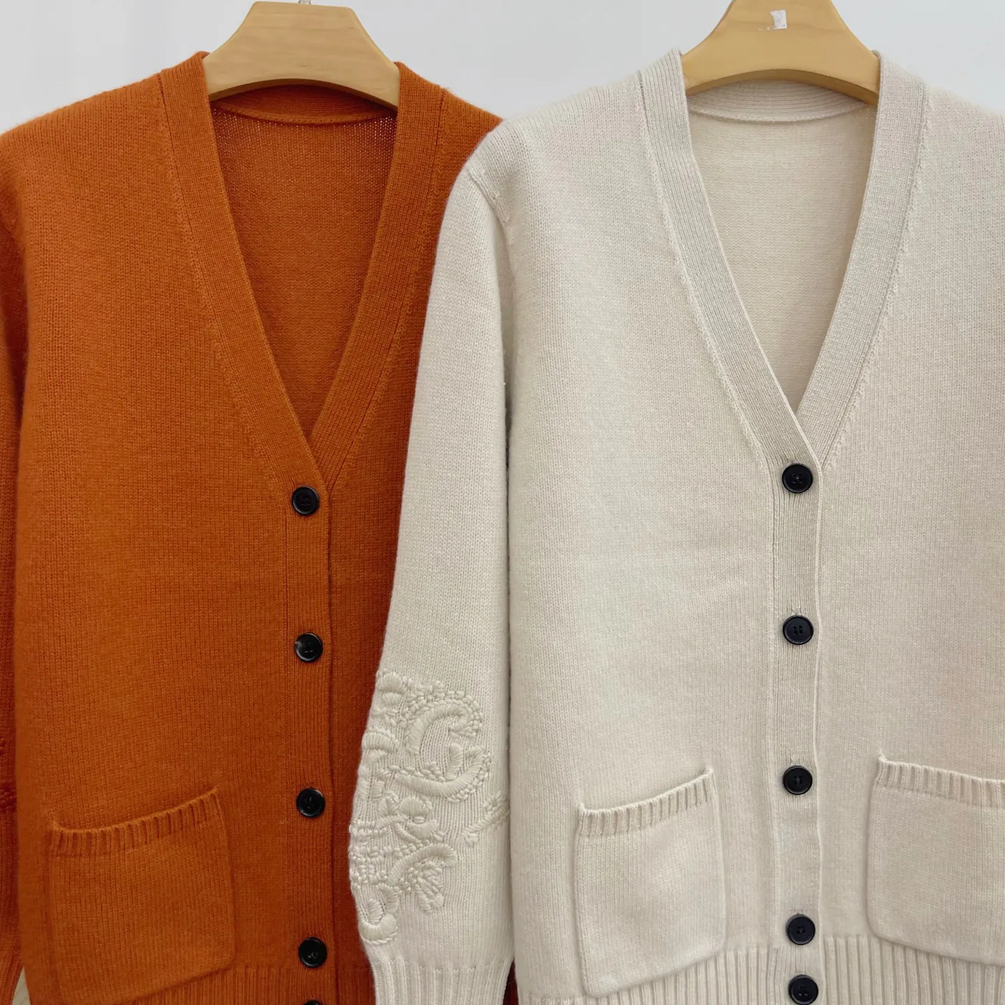 Women's Jumpers And Sweaters LORO PIANA 18332164
