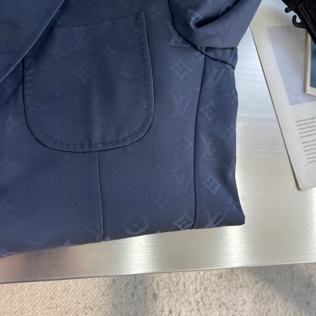 Men's Blazers LOUIS VUITTON 18320157