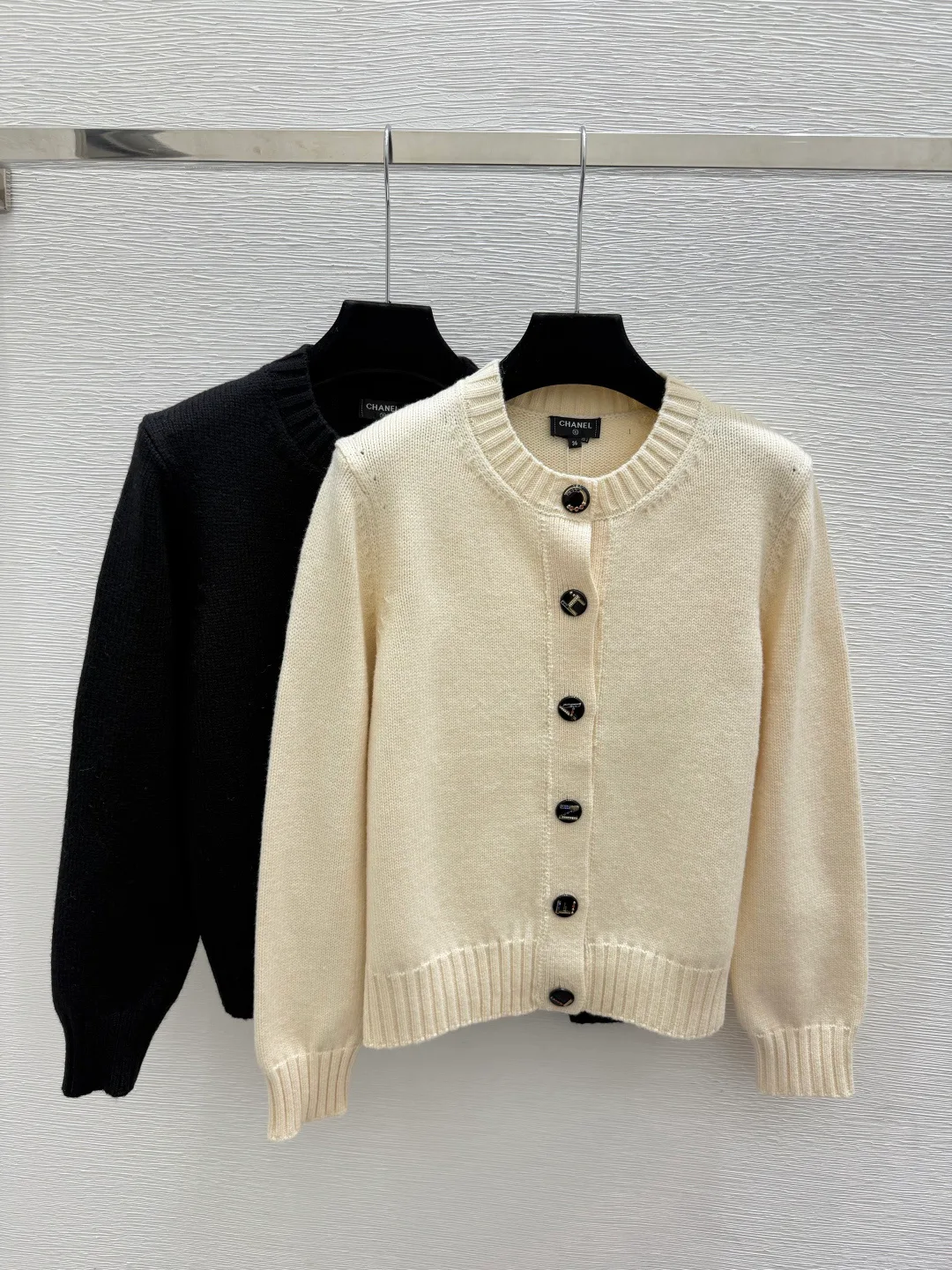 Women's Jumpers And Sweaters CHANEL 18021928