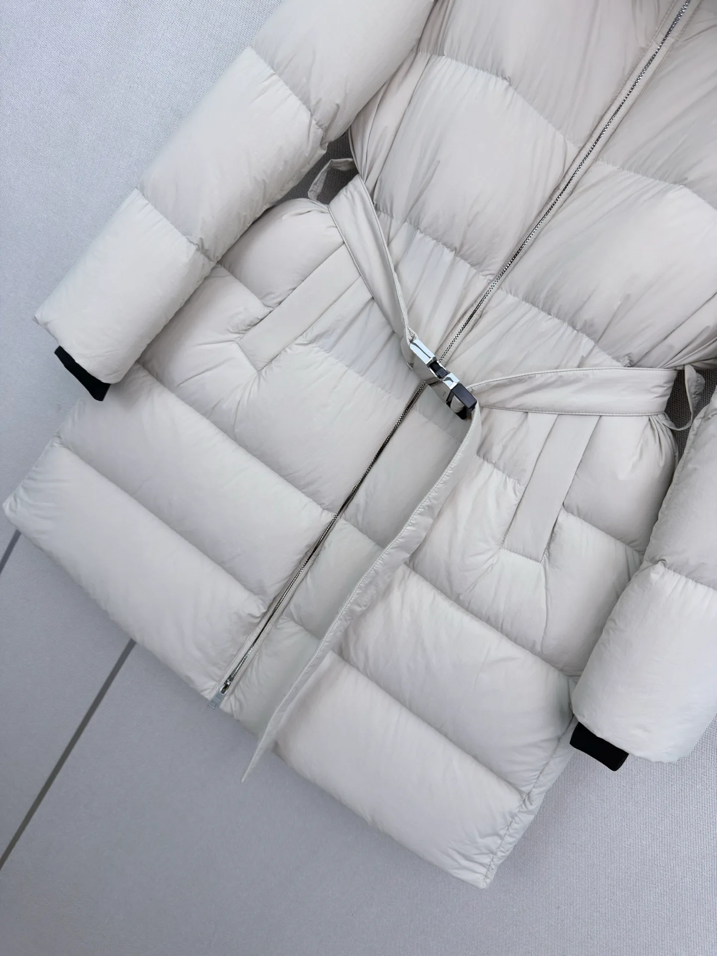 Women's Jackets And Down Jackets PRADA 18108680