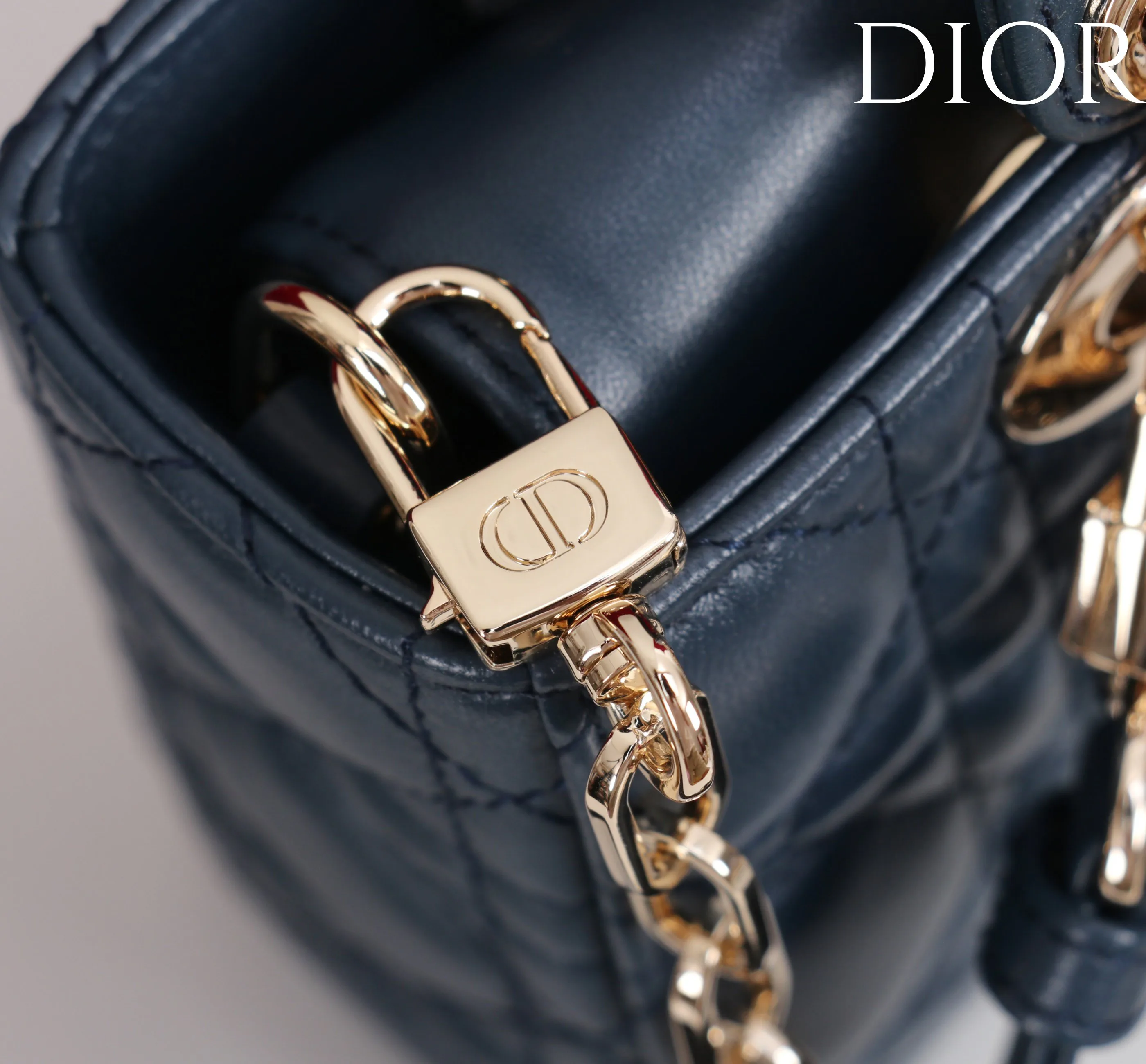 Women's Classic Handbags CHRISTIAN DIOR 18393040