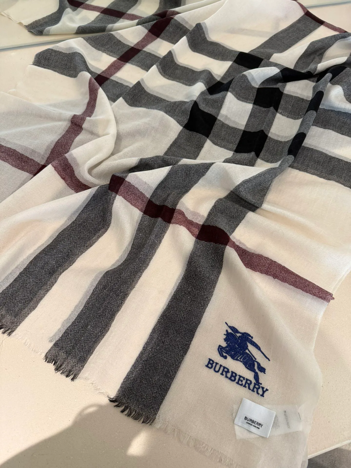 Scarves BURBERRY 18222429