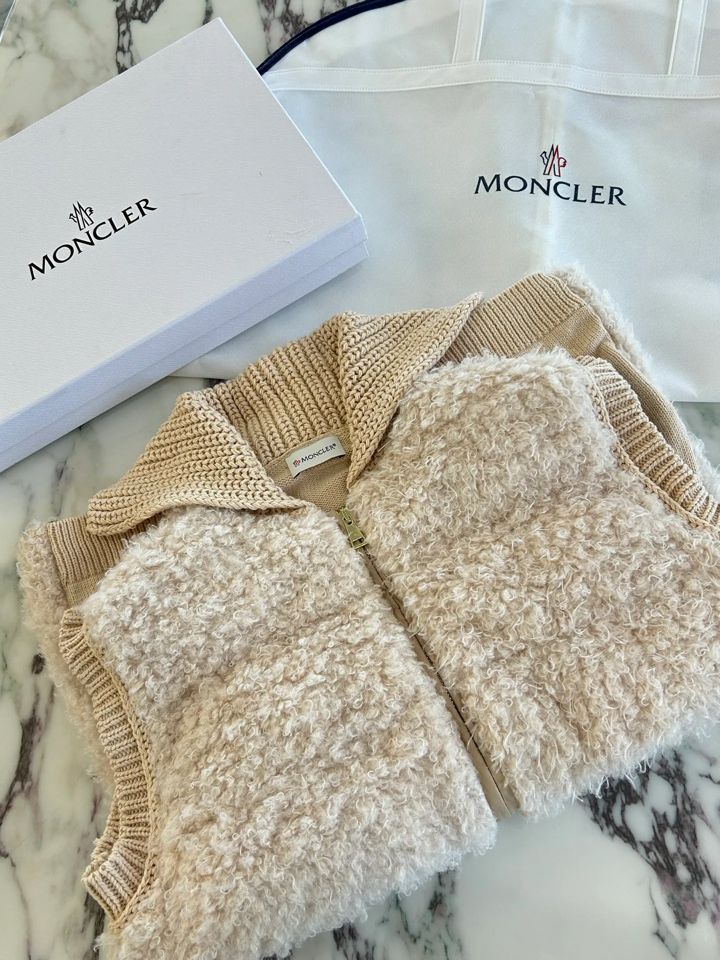Men's Vests MONCLER 18231333