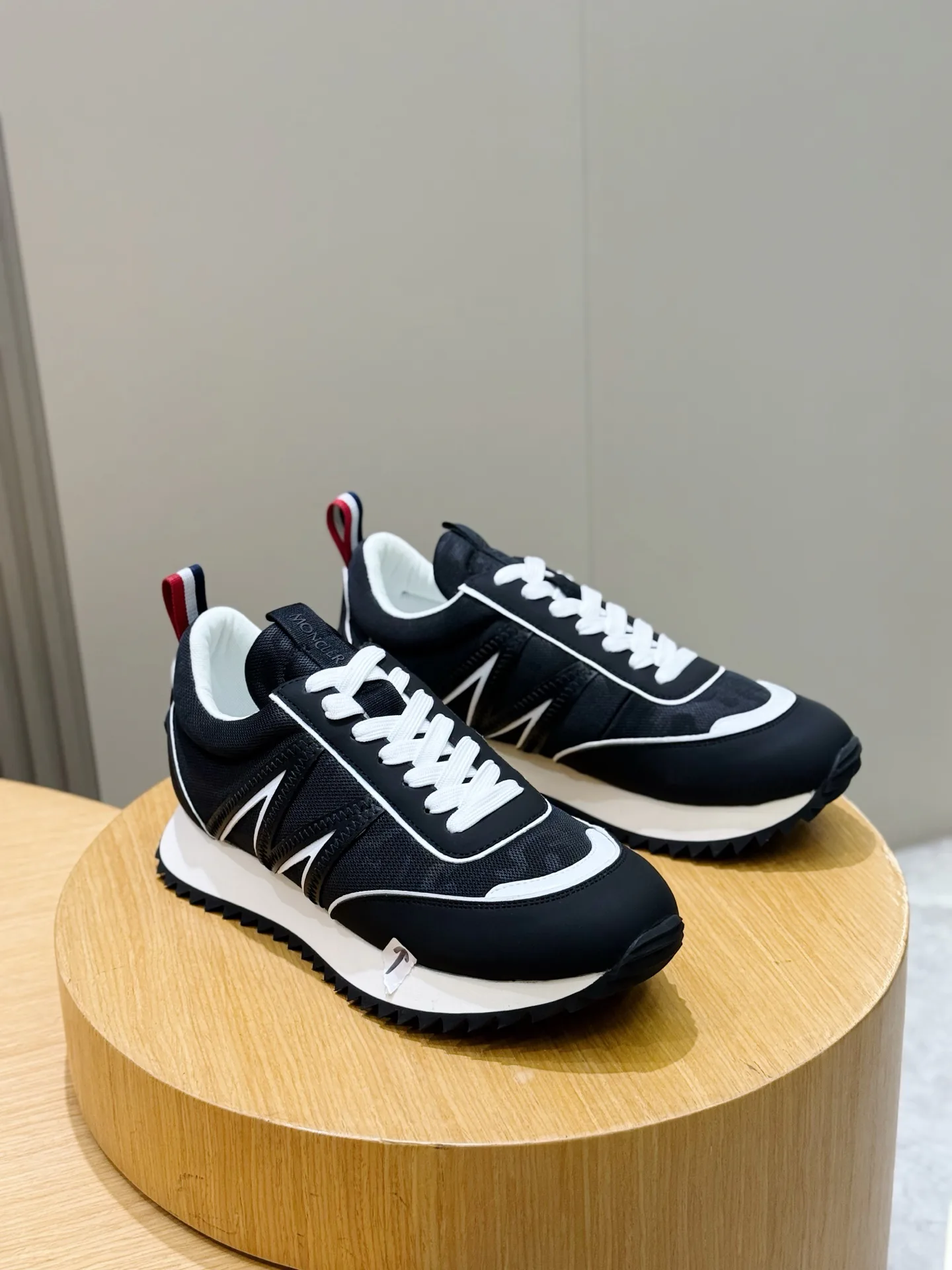 Men's Sneakers MONCLER 18101510