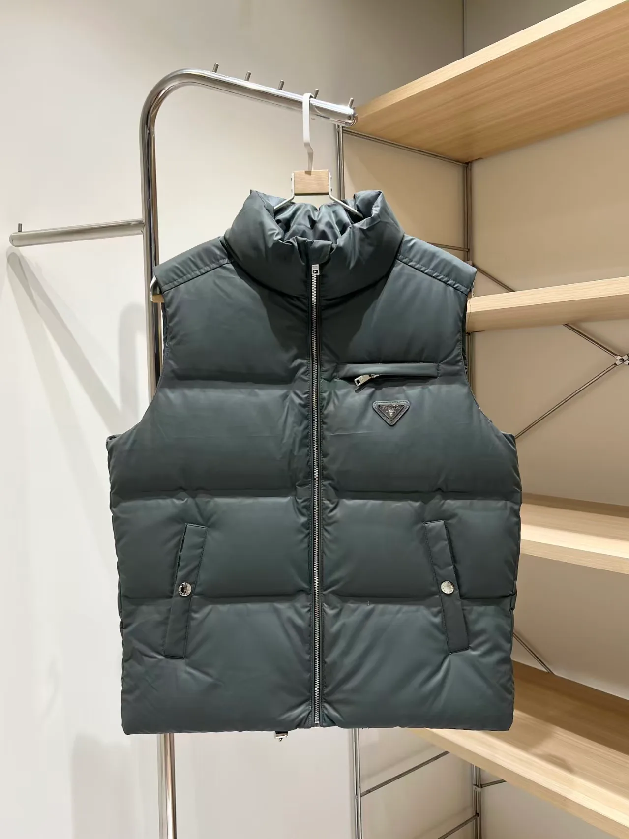 Women's Vests PRADA 18131399