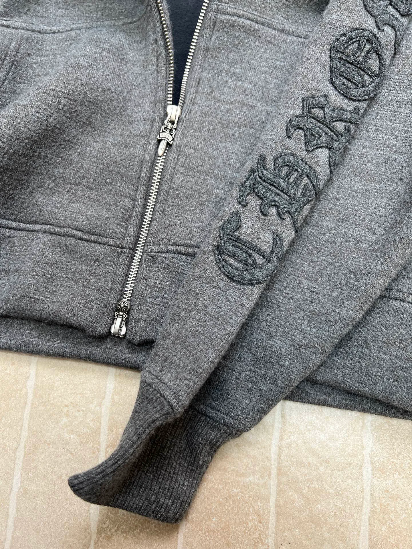 Men's Sweatshirts And Hoodies CHROME HEARTS 18008189