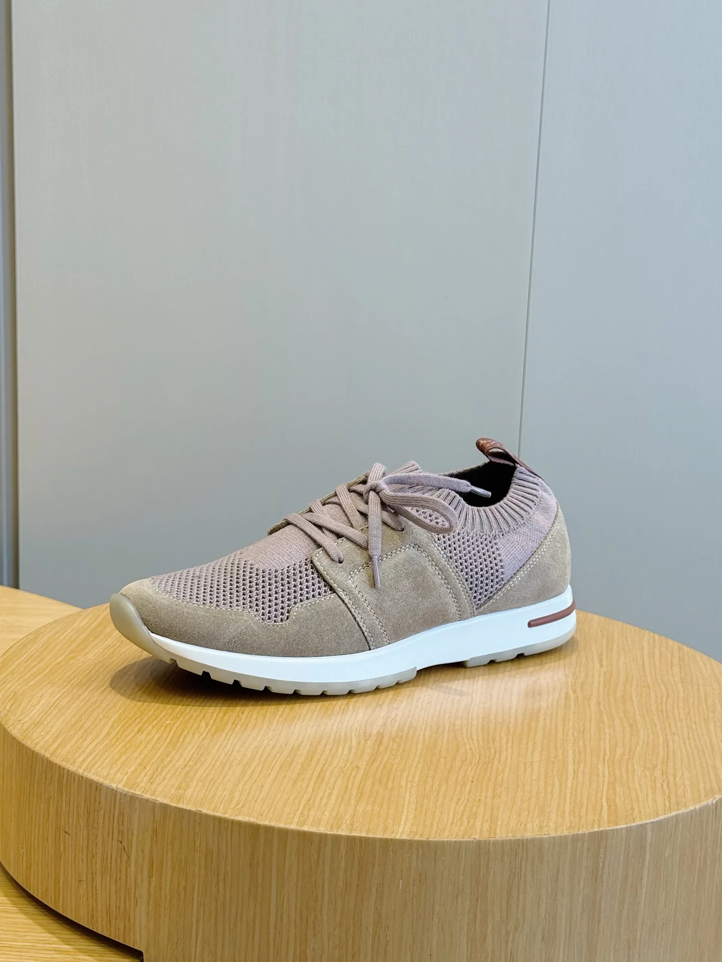 Men's Sneakers LORO PIANA 18380115