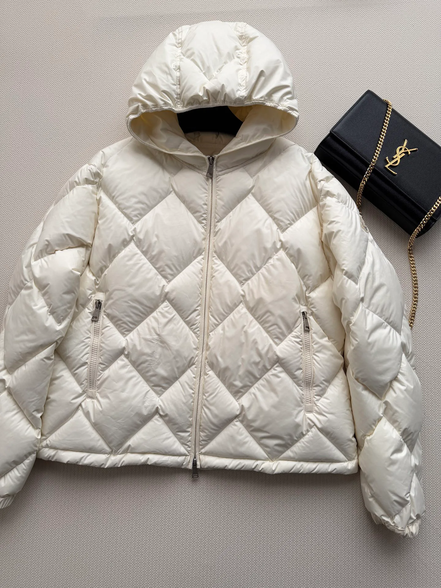 Women's Jackets And Down Jackets MONCLER 19541091
