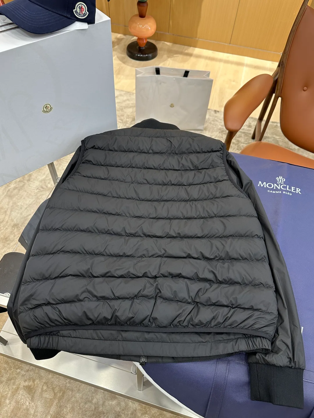 Men's Jackets And Down Jackets MONCLER 18461312