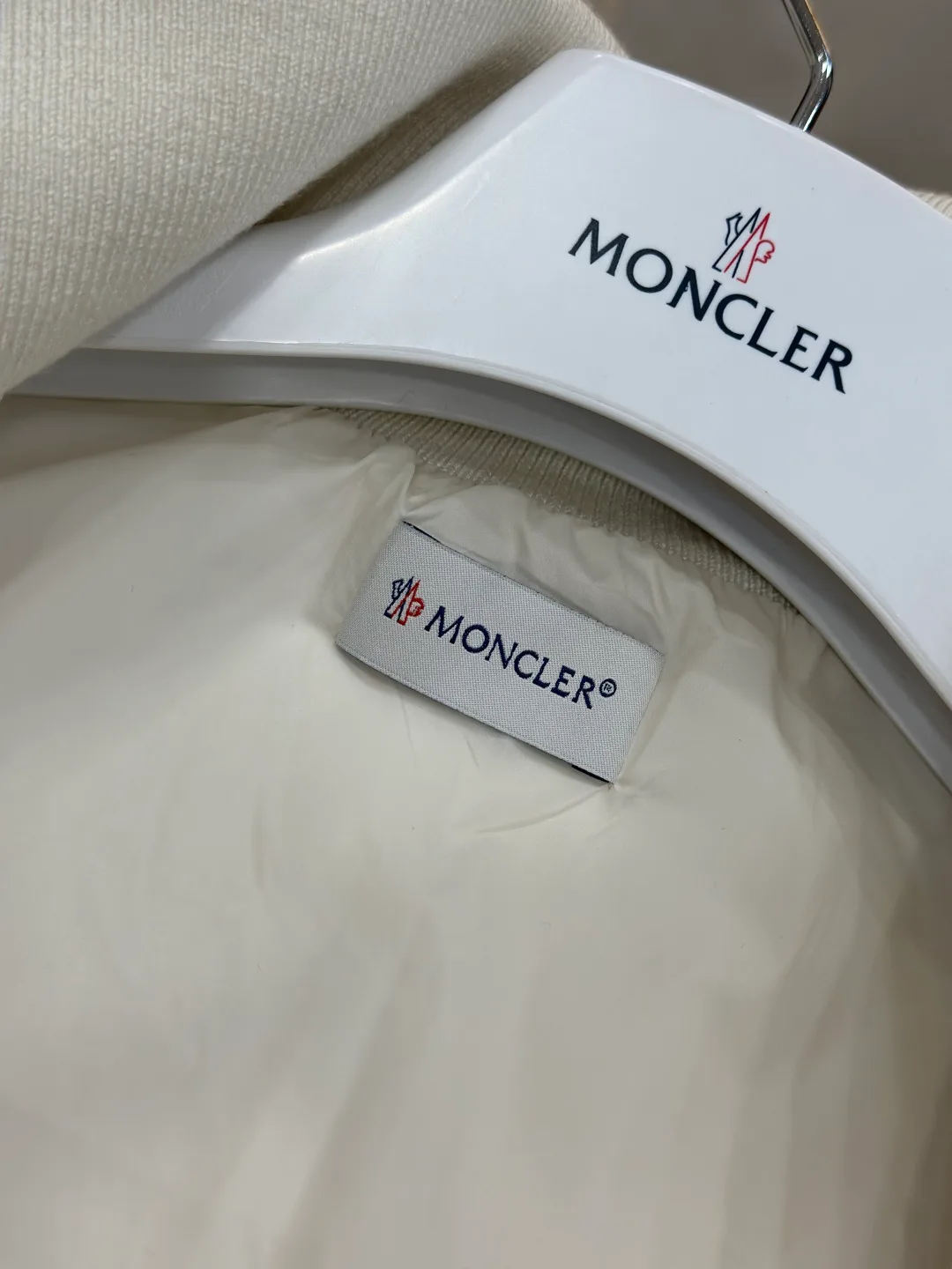 Куртки И Пуховики Мужские Moncler 18558941