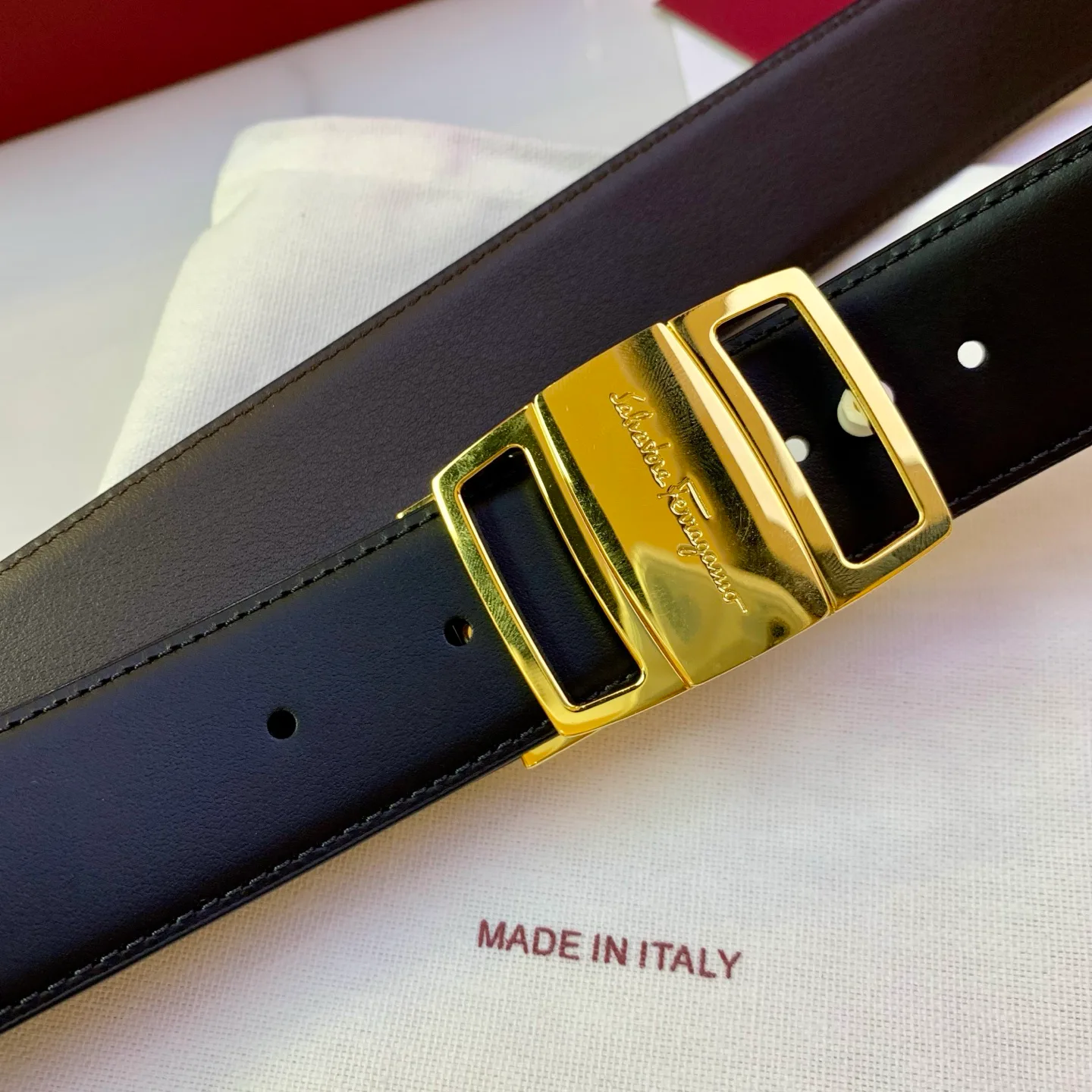 Belts SALVATORE FERRAGAMO 18040276