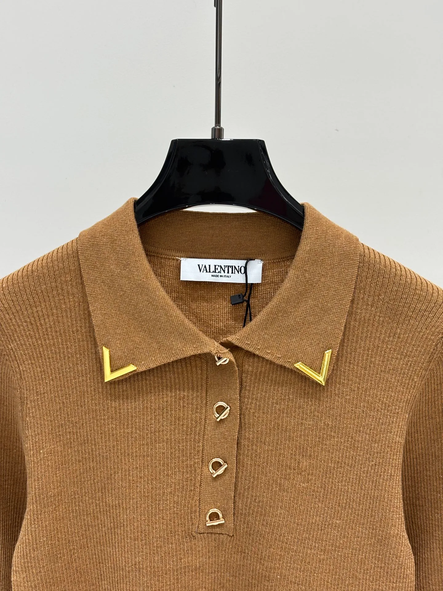 Women's Jumpers And Sweaters VALENTINO 17930686
