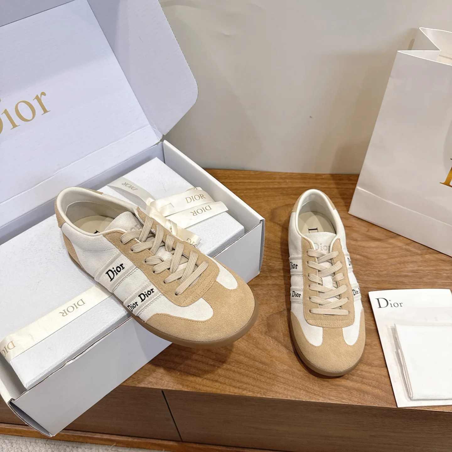 Women's Sneakers CHRISTIAN DIOR 17467318