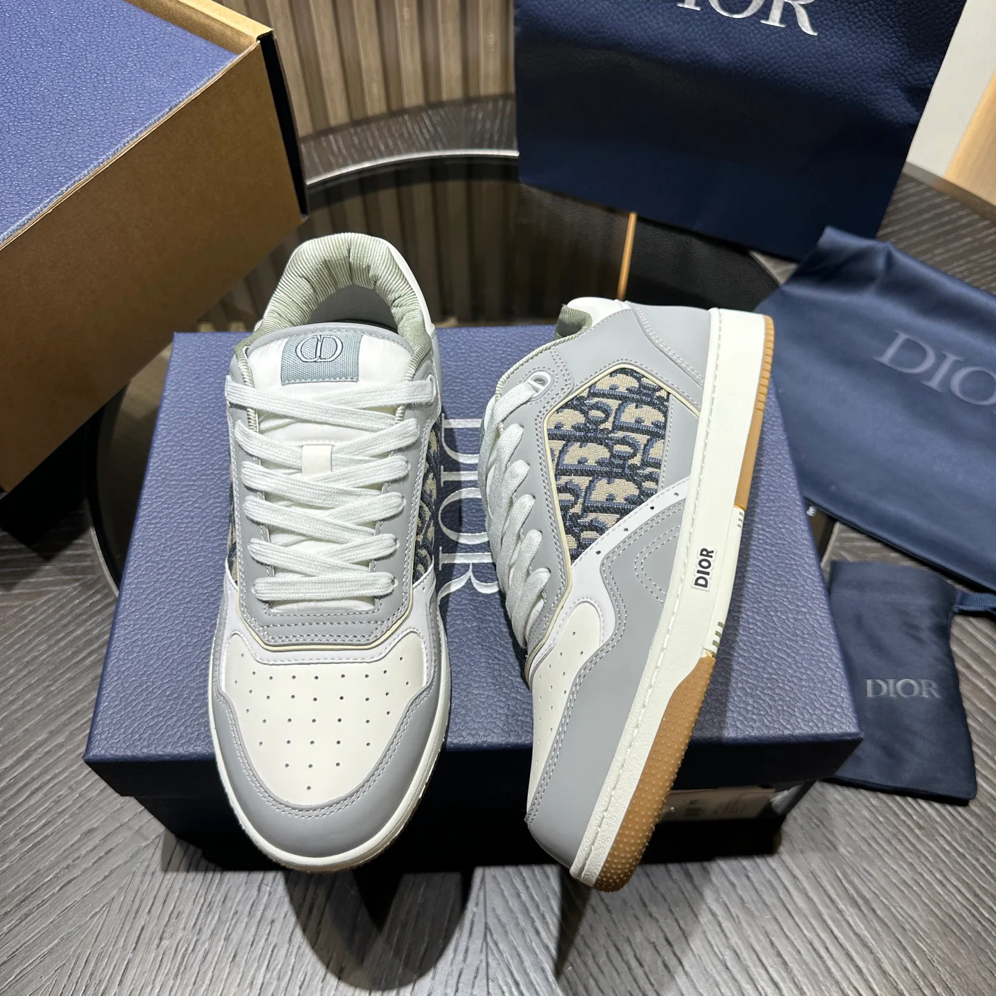 Women's Sneakers CHRISTIAN DIOR 19584193