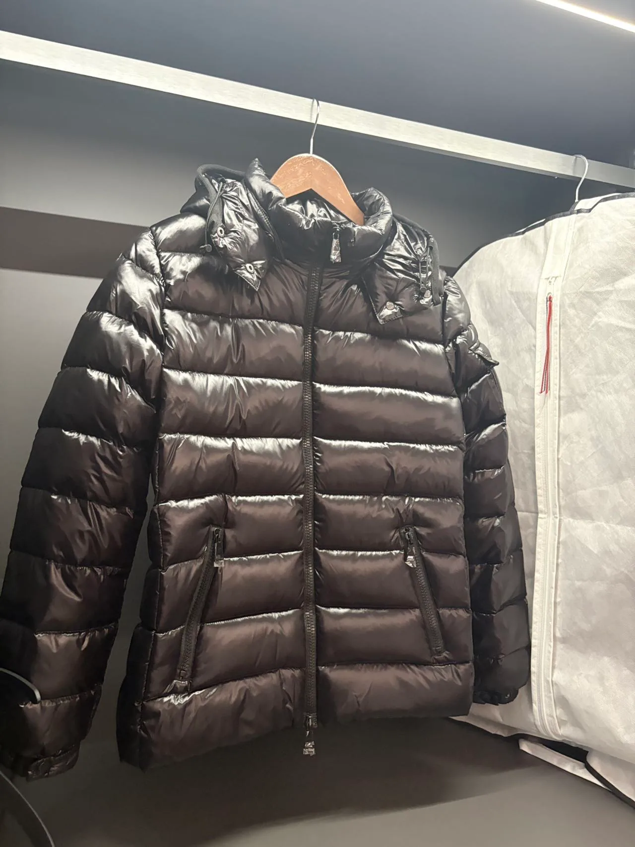 Women's Jackets And Down Jackets MONCLER 17830622