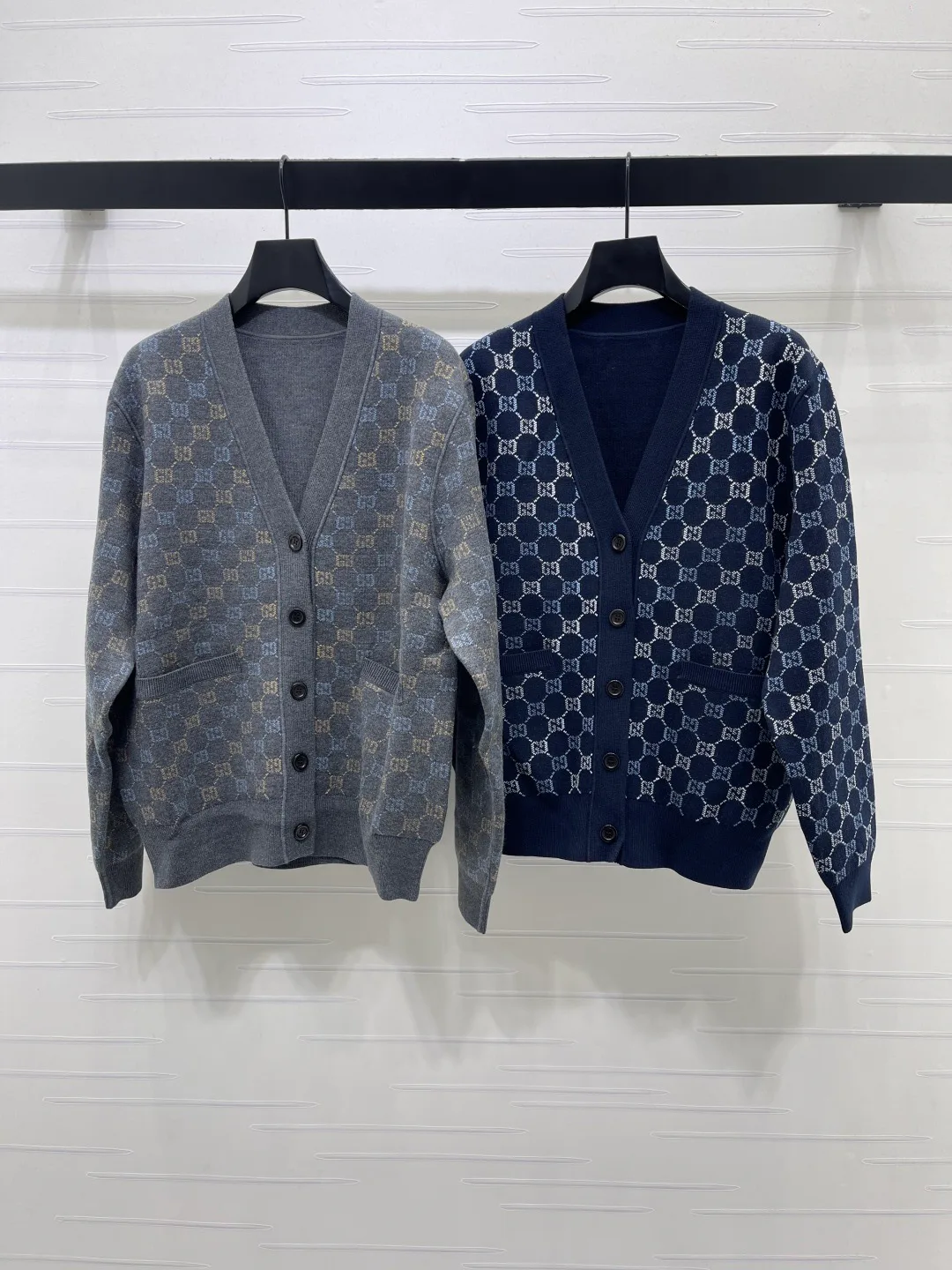 Women's Jumpers And Sweaters GUCCI 17781927