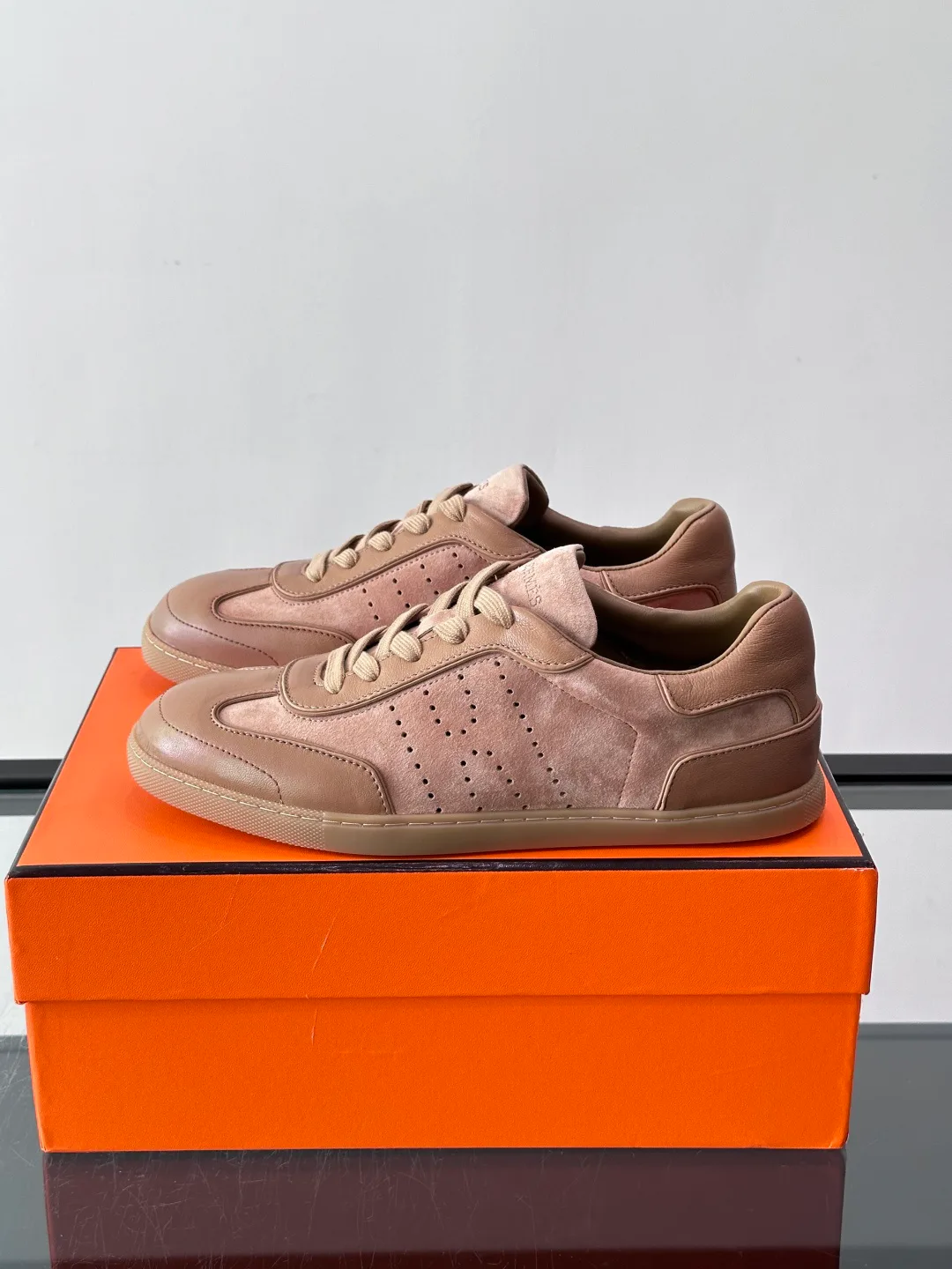 Women's Sneakers HERMES 18102686