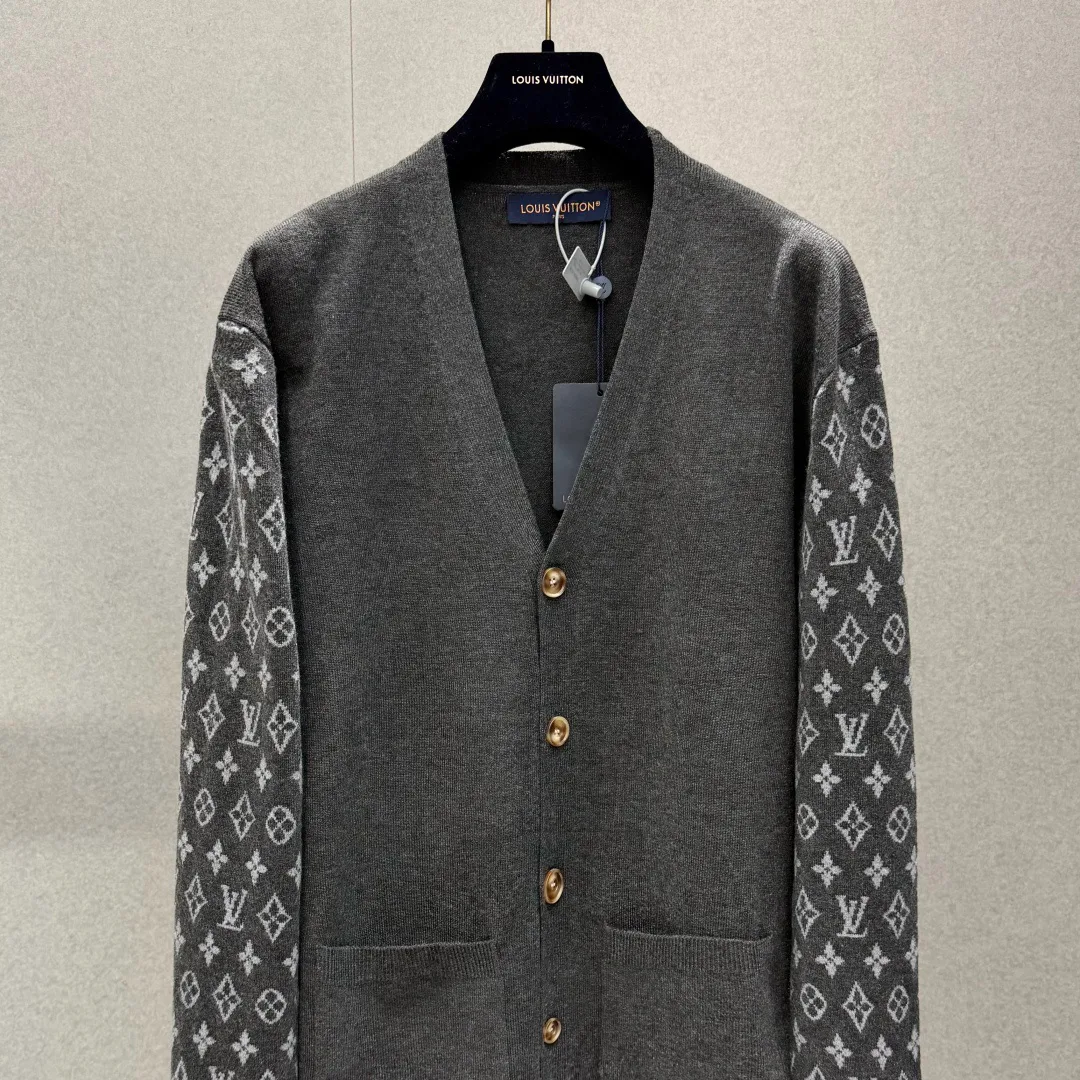 Men's Jumpers And Sweaters LOUIS VUITTON 17761943