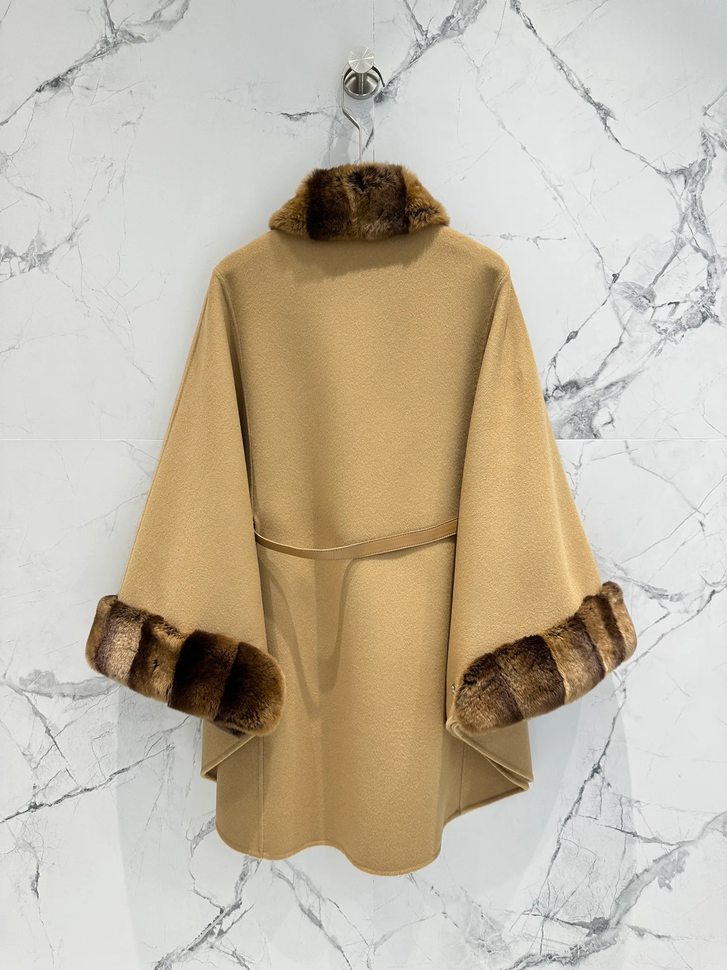 Women's Coats LORO PIANA 18513170