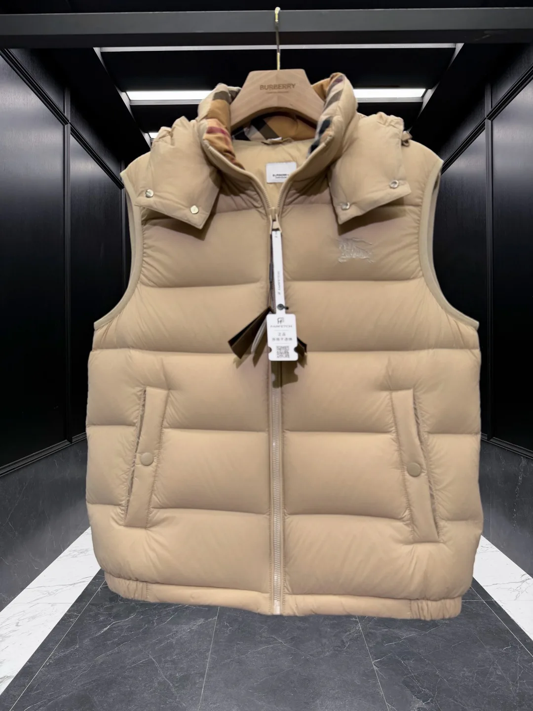Men's Vests BURBERRY 18416857