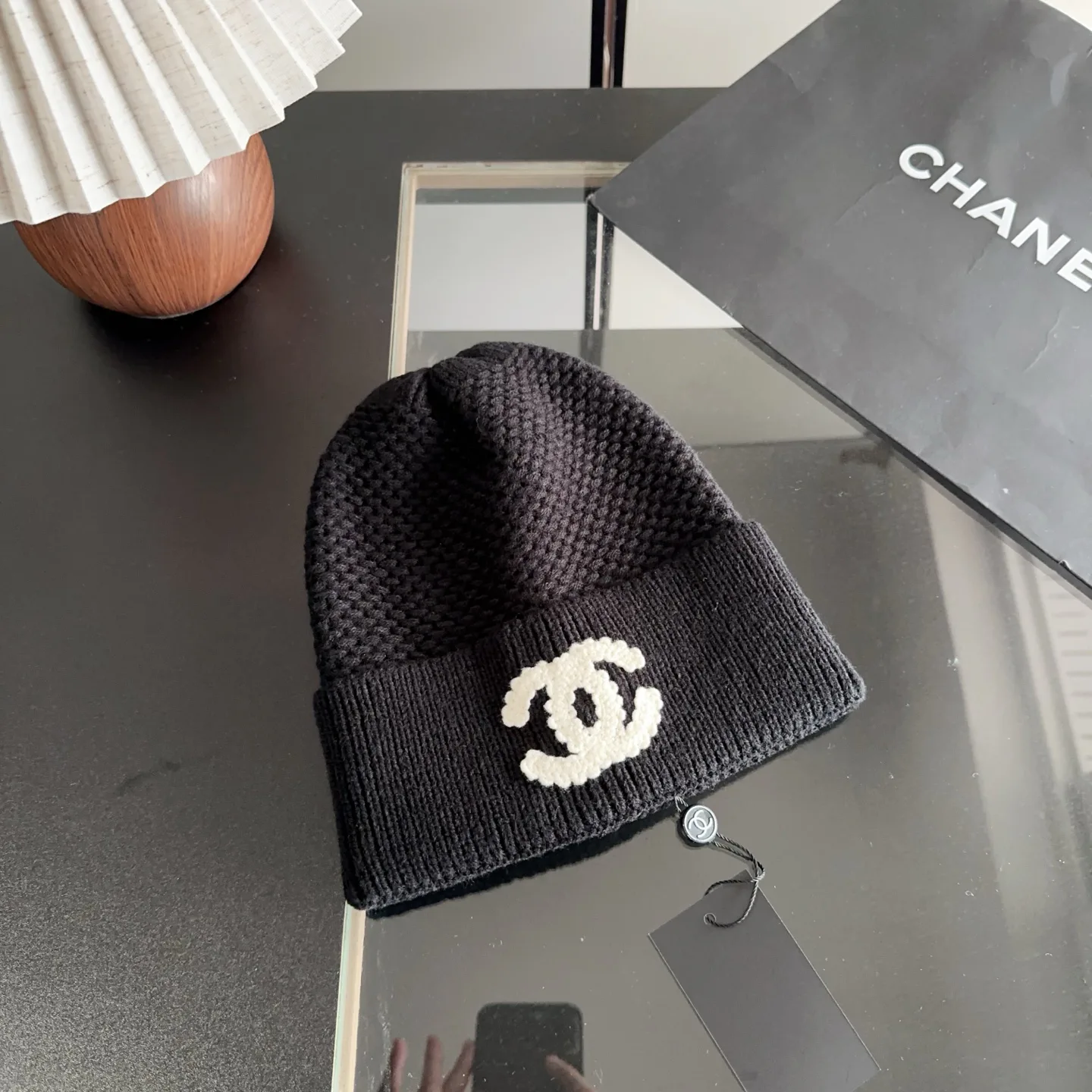 Hats CHANEL 18105668